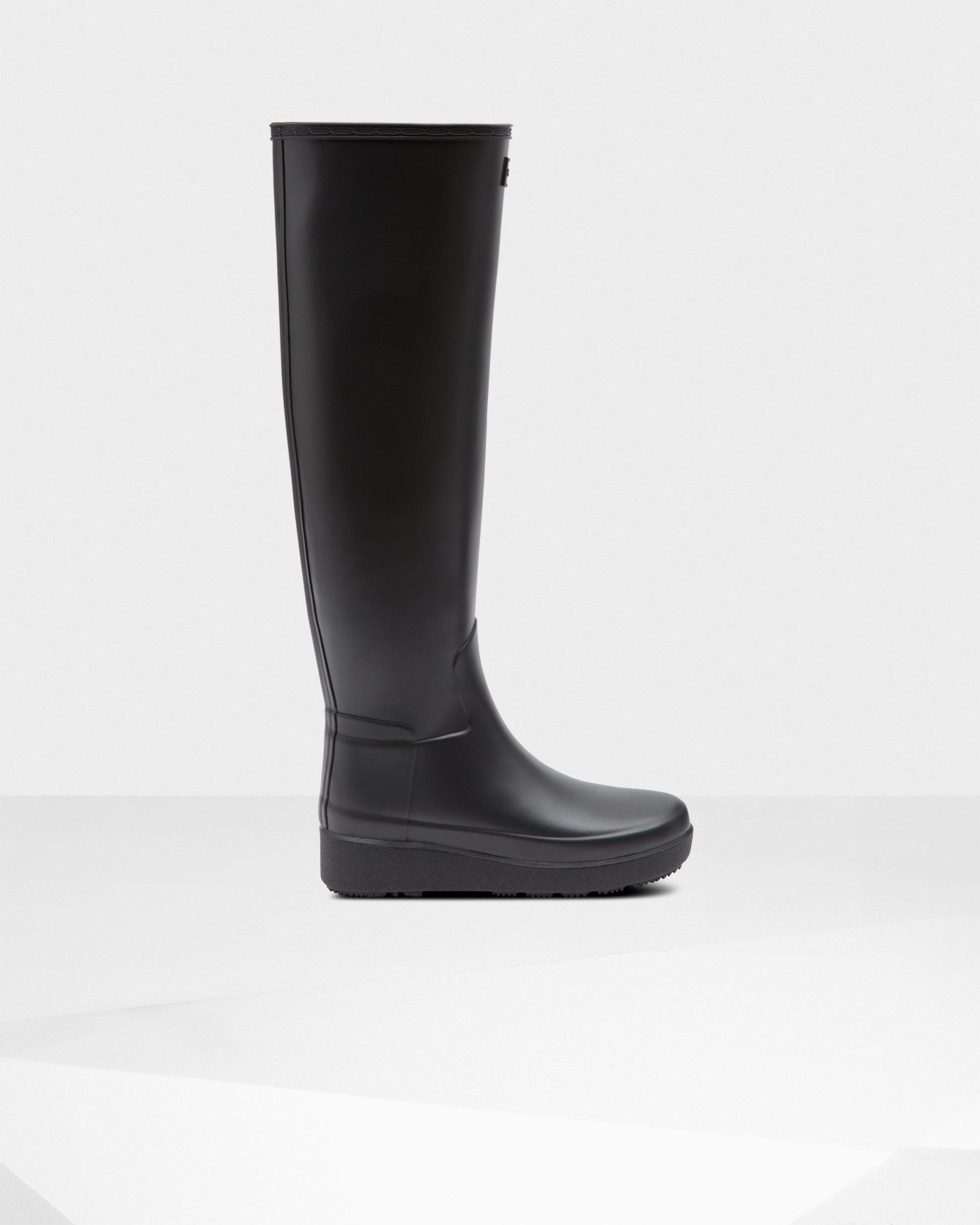 HUNTER Refined Slim Fit Creeper Knee-high Boots in Black | Lyst UK