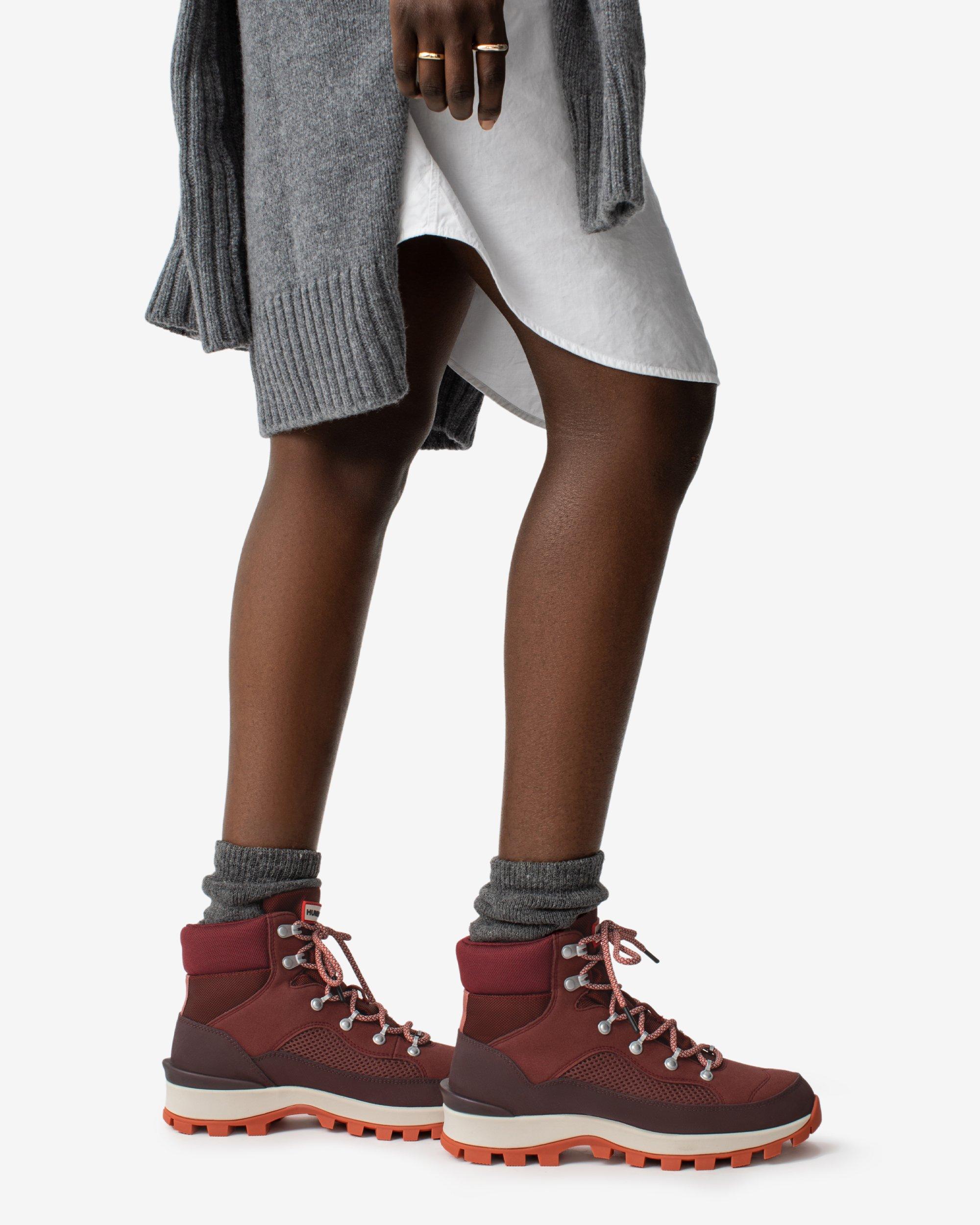 HUNTER Explorer Insulated Lace-up Commando Boots in Red | Lyst
