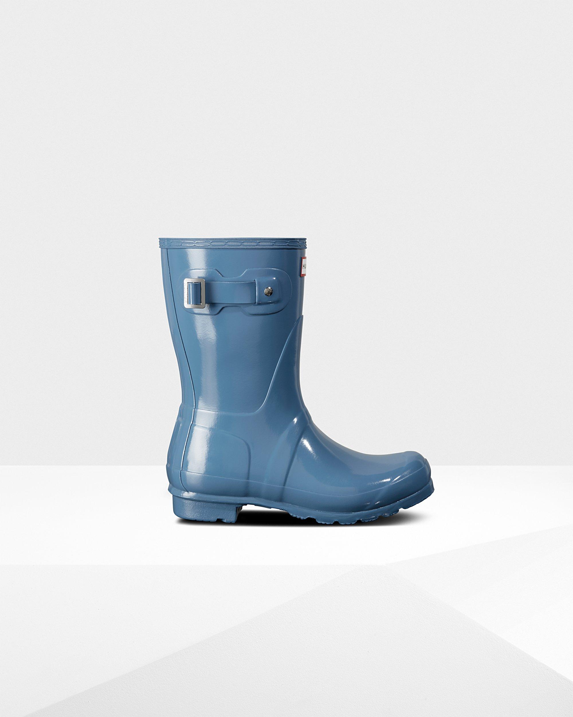 short gloss rain boots