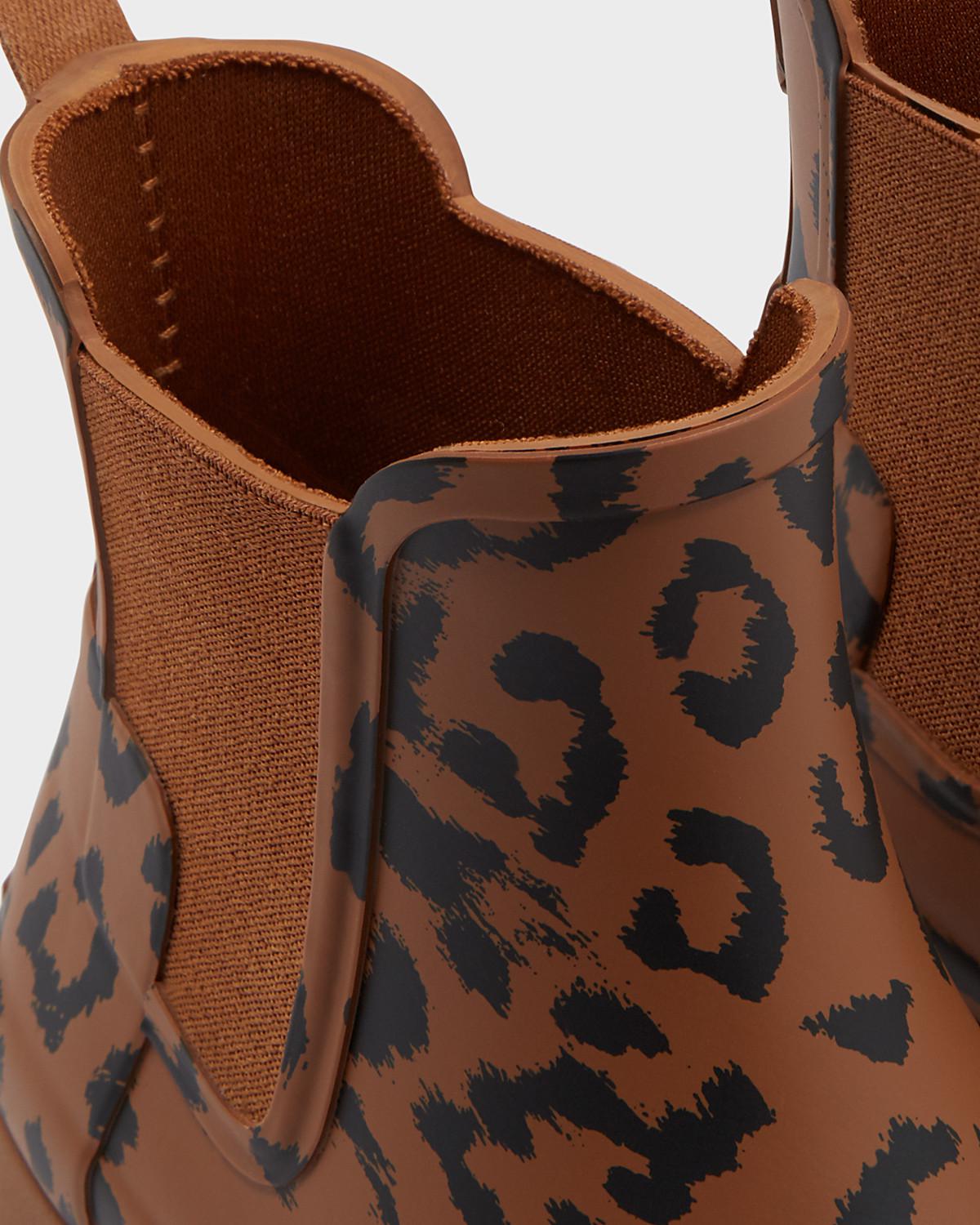 hunter leopard chelsea boot