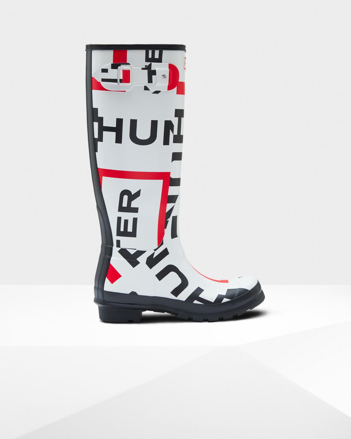 logo hunter boots