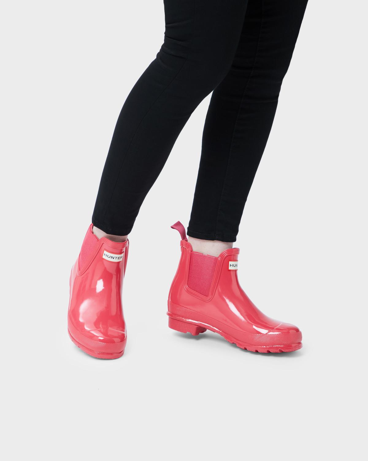 HUNTER Women's Original Chelsea Boots in Pink | Lyst
