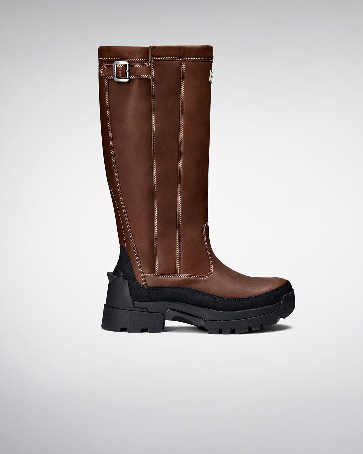 HUNTER Men's Balmoral Leather Boots in 