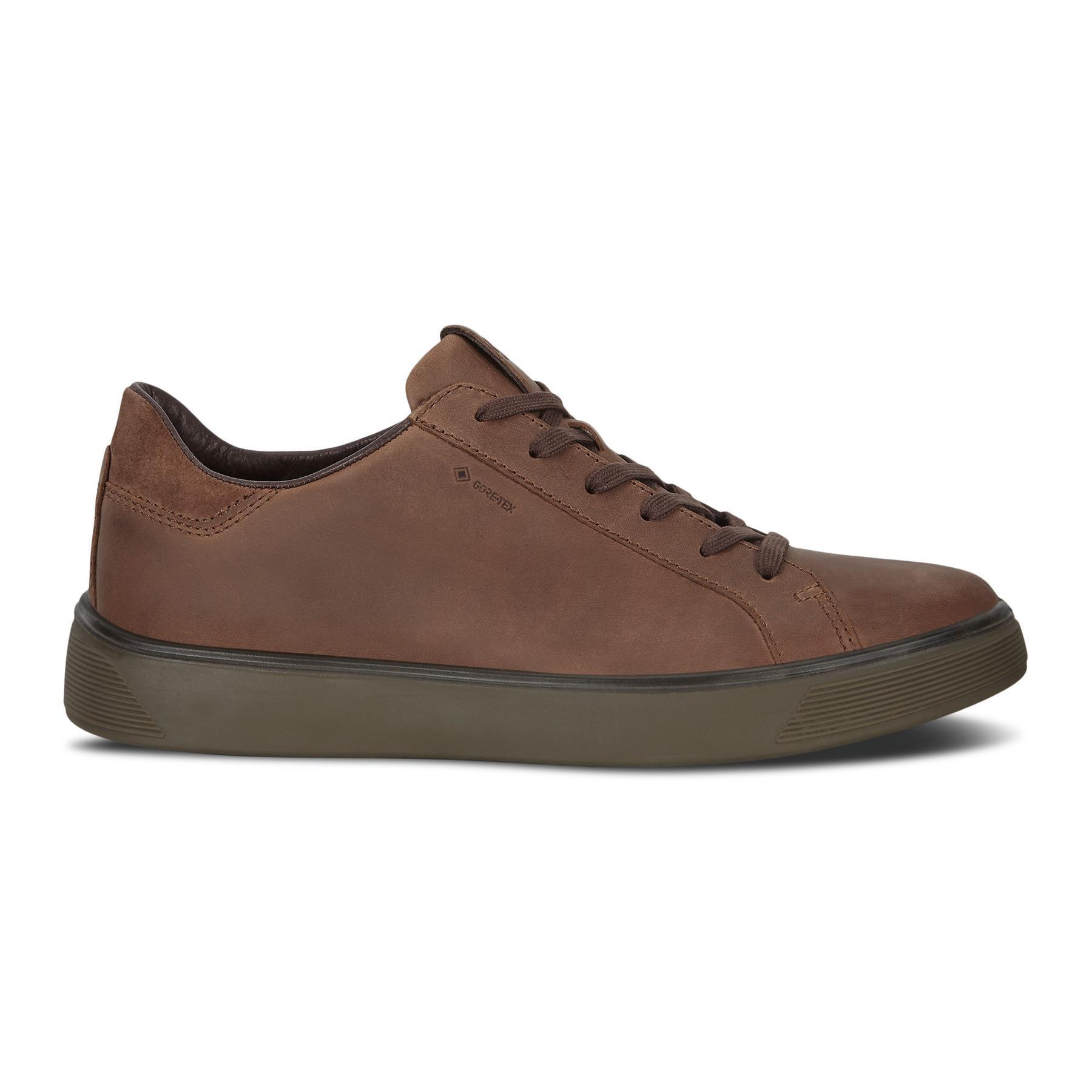 Ecco Suede 's Wide Fit Street Tray M Gore-tex Shoes in Cocoa Brown (Brown)  for Men - Save 19% | Lyst