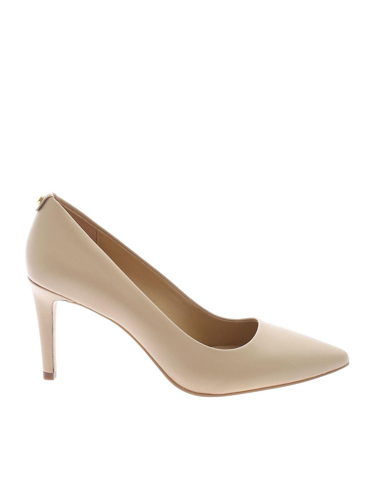 Michael Kors Dorothy Leather Pumps In Nude Color in Beige (Natural ...