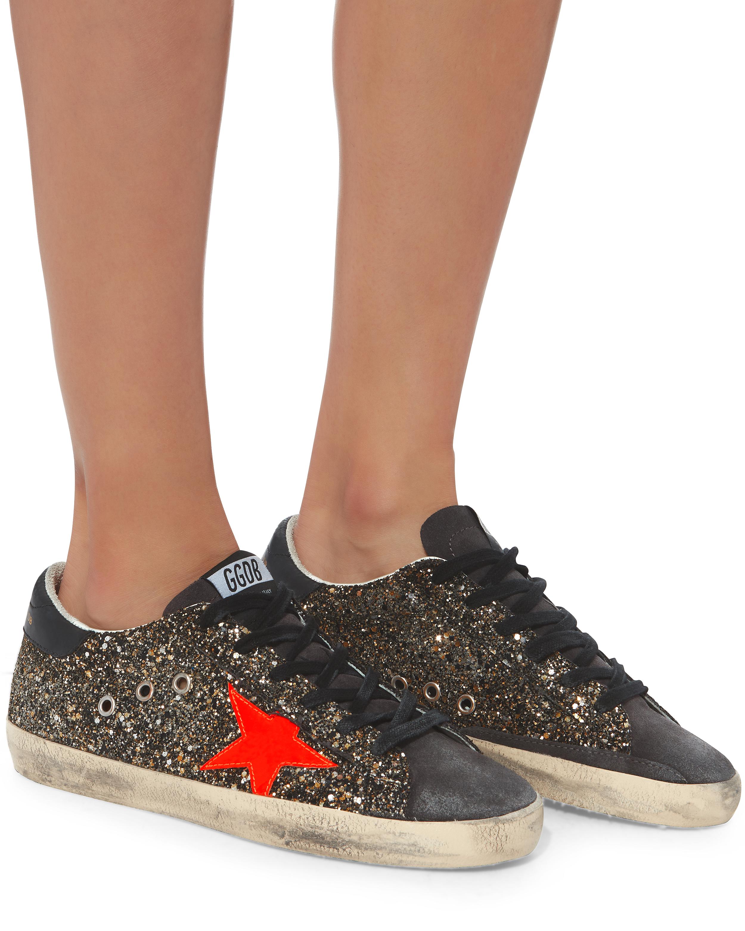 Golden Goose Superstar Black And Gold Glitter Low-top Sneakers | Lyst