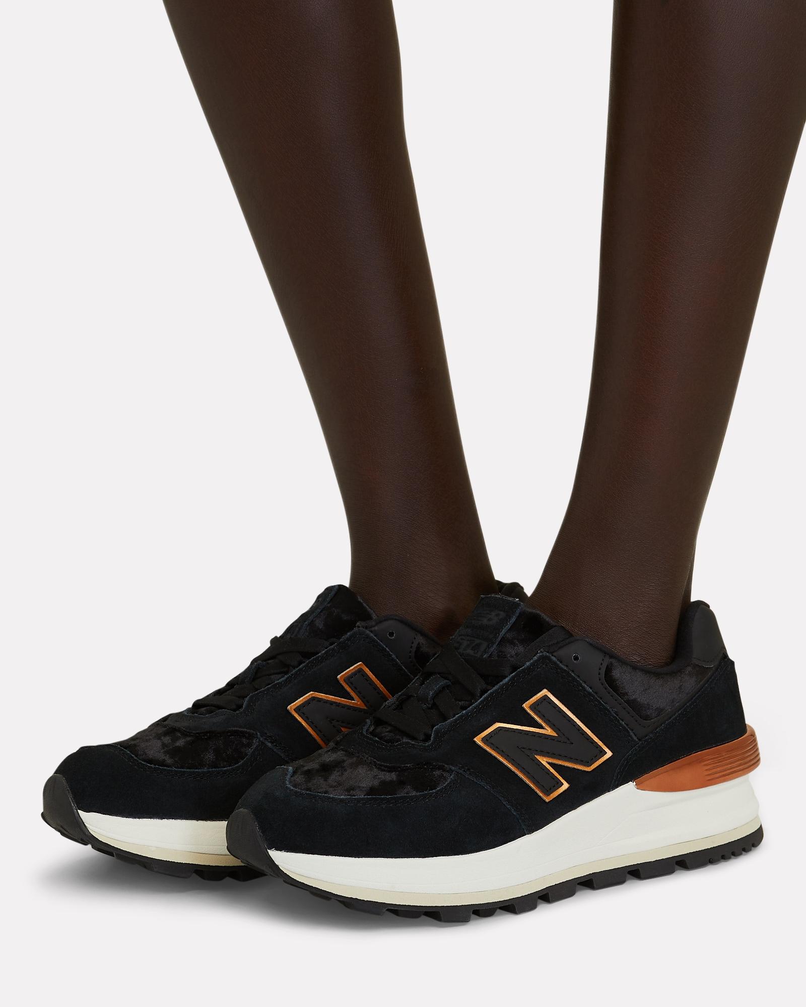 Sale > 574 core sneakers > in stock