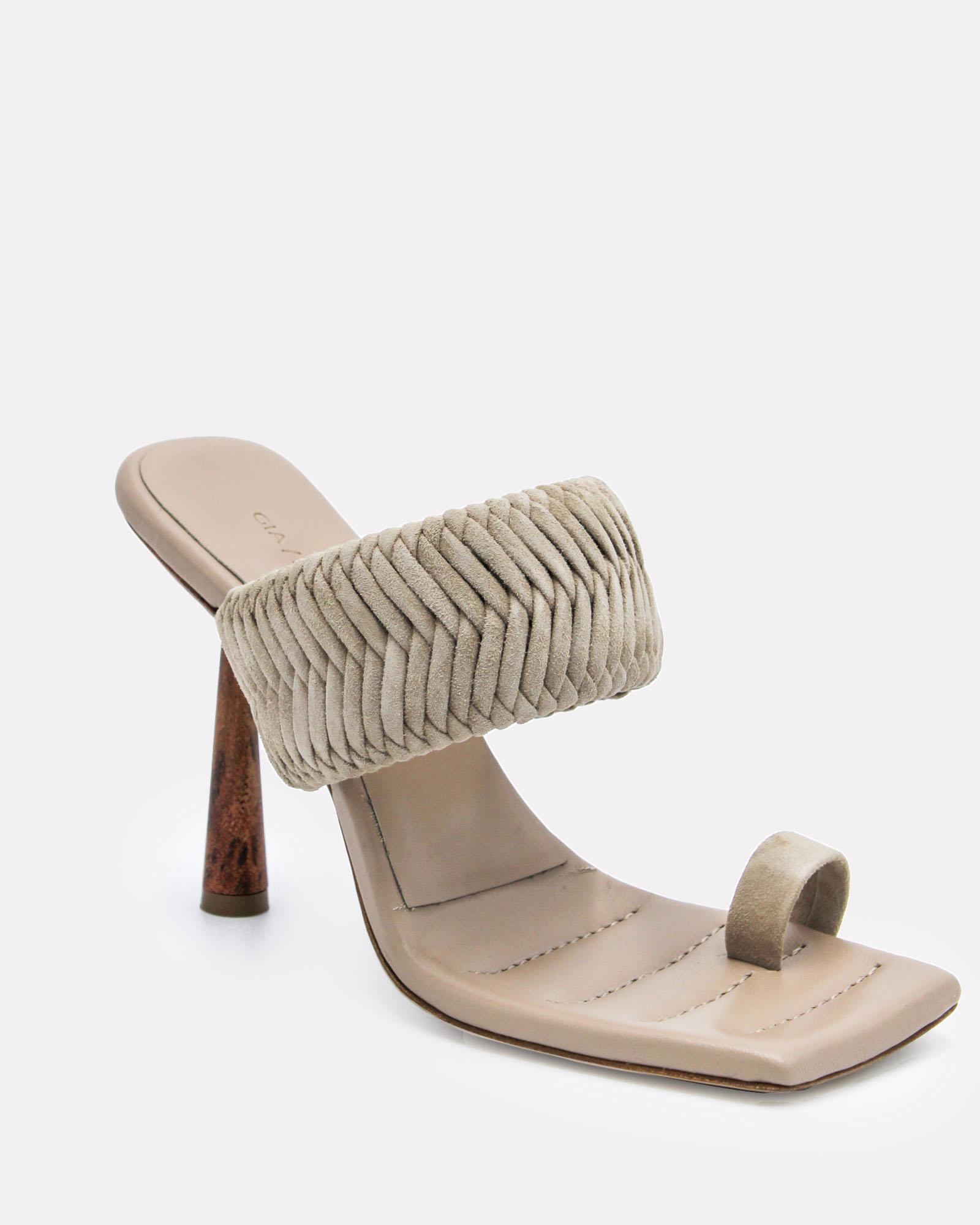 Gia Borghini X Rhw 1 Toe-ring Suede Sandals in Natural | Lyst