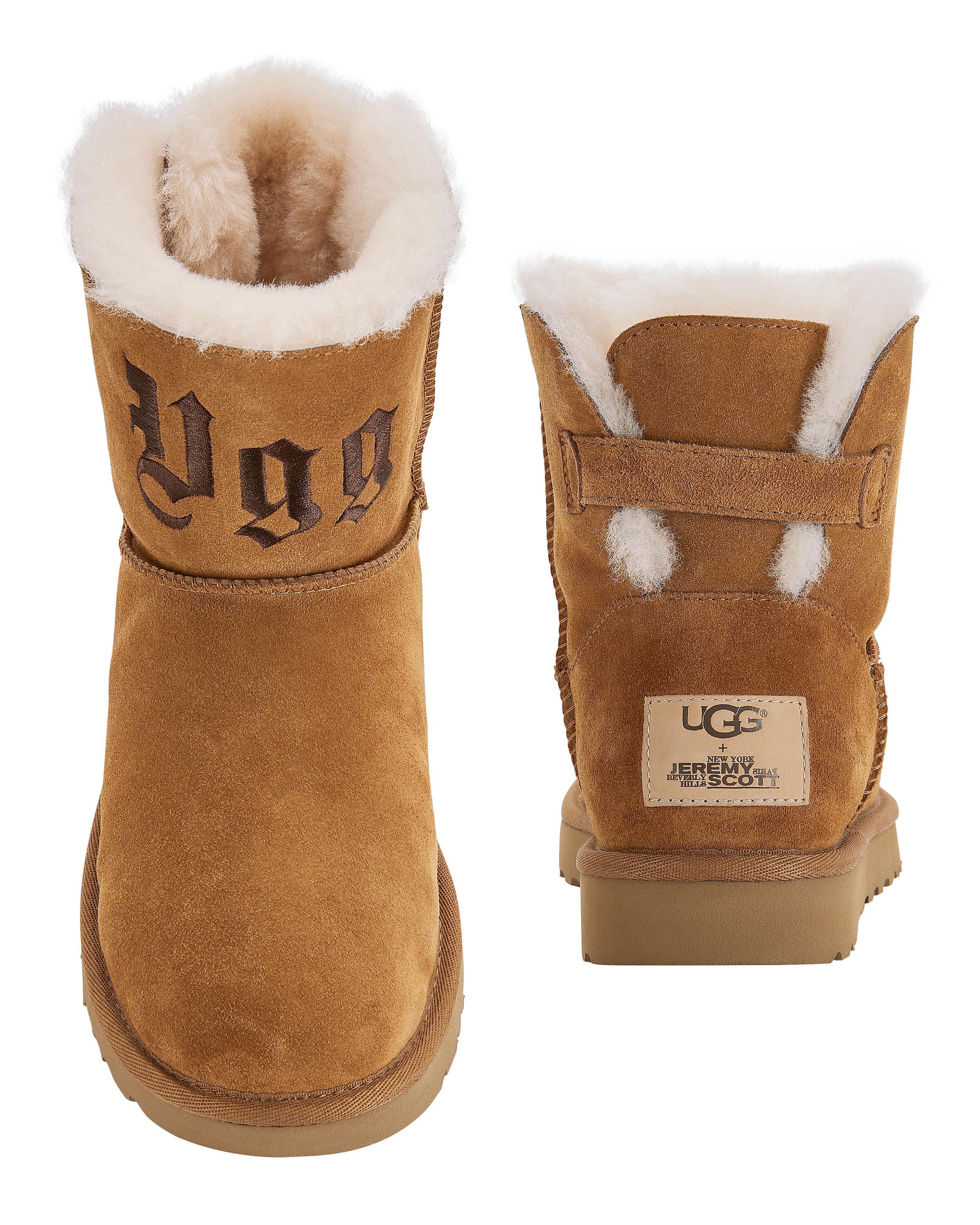 UGG Suede Ugg Life Classic Short Boots 