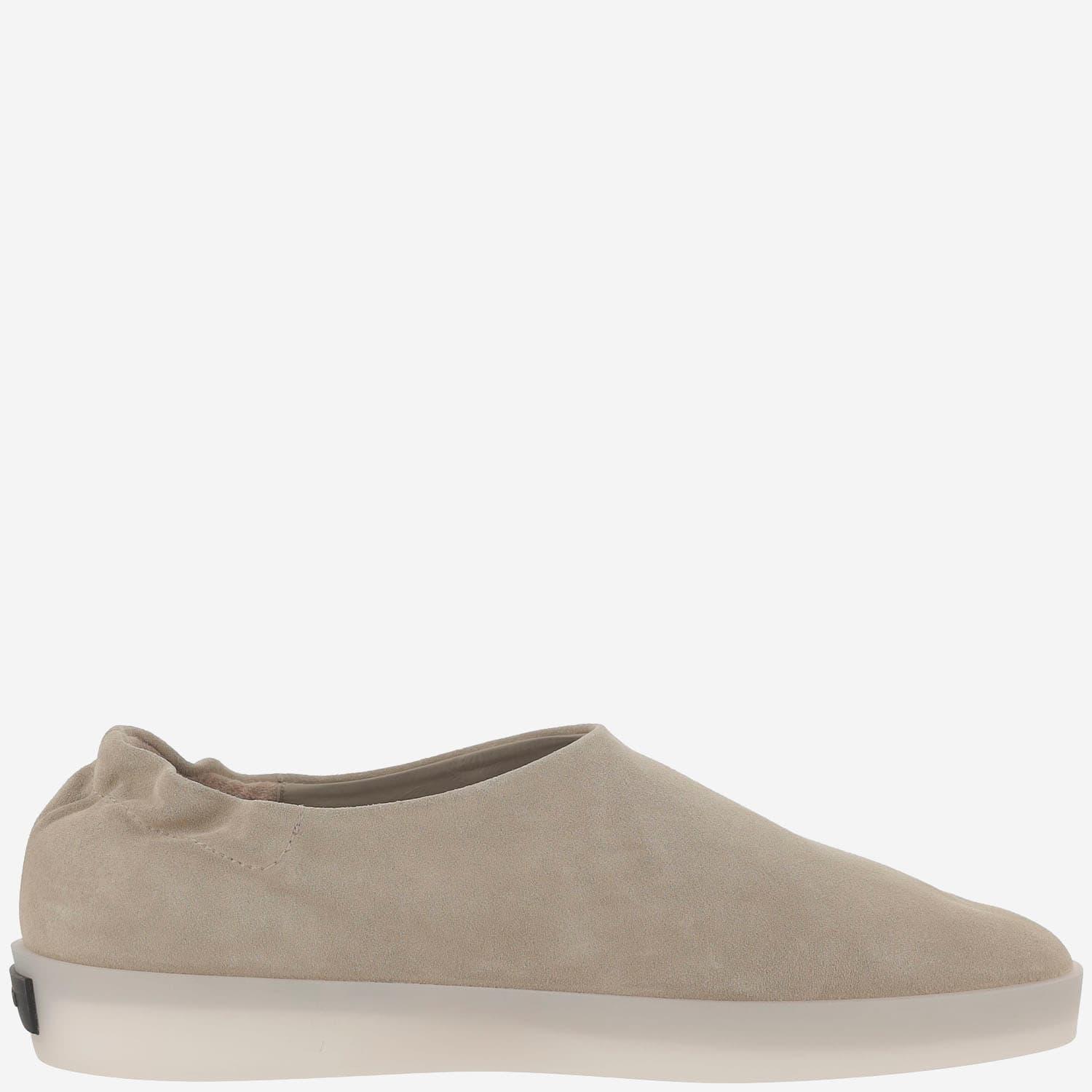 フラットシューズ Fear Of God Suede Mules With Round Toe And Aesthetic Fear Of God Suede Mules With Round Toe And Aesthetic in Gray