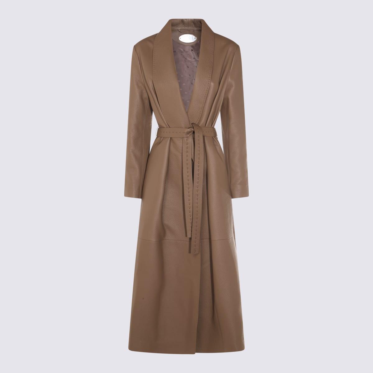 コート FENDI Woman Coat Brown FXX775AUM2 F0QB8 Coat Fur Brown | Fendi