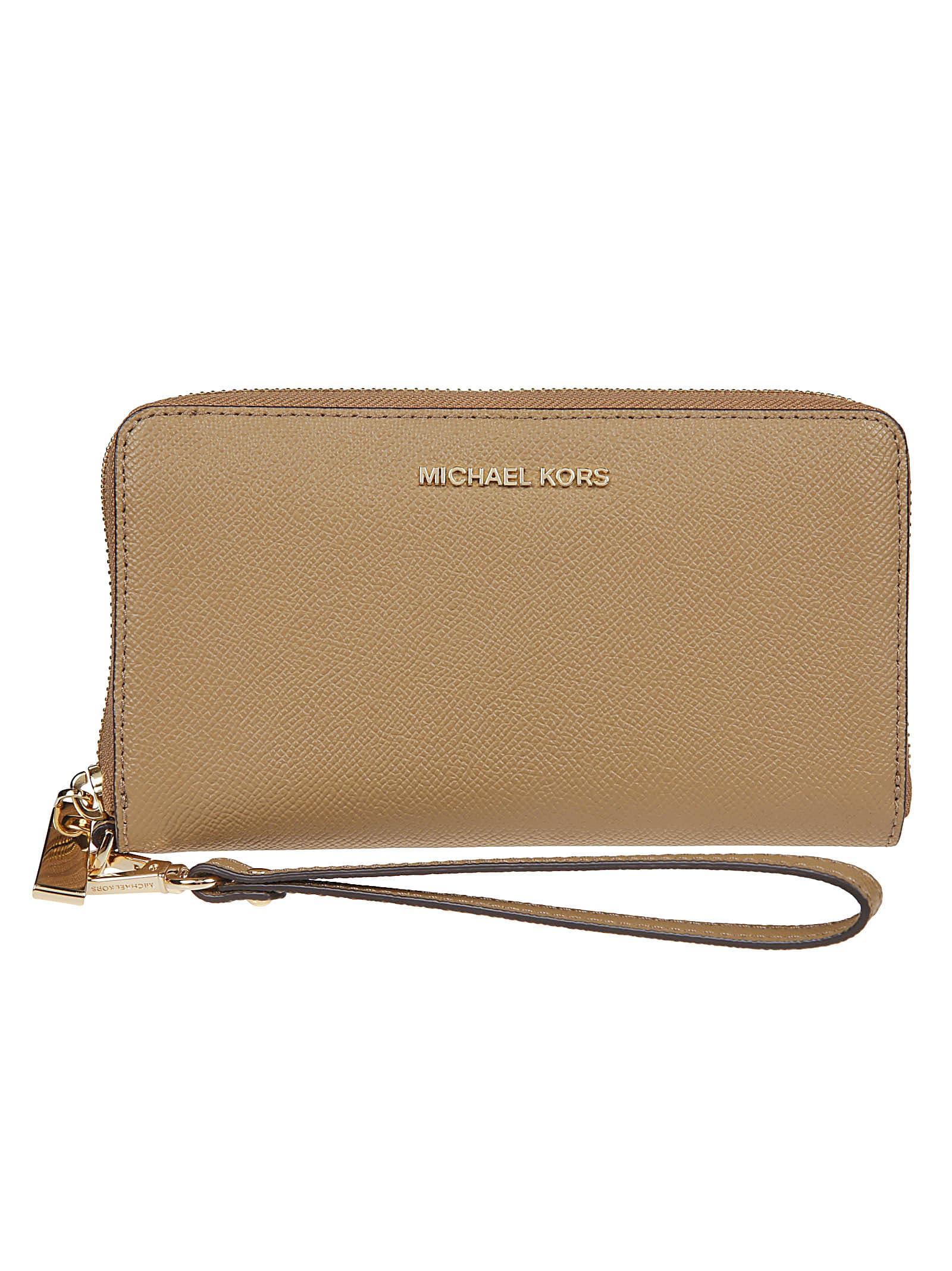 Michael Kors Large Coin Phone Case in Natural