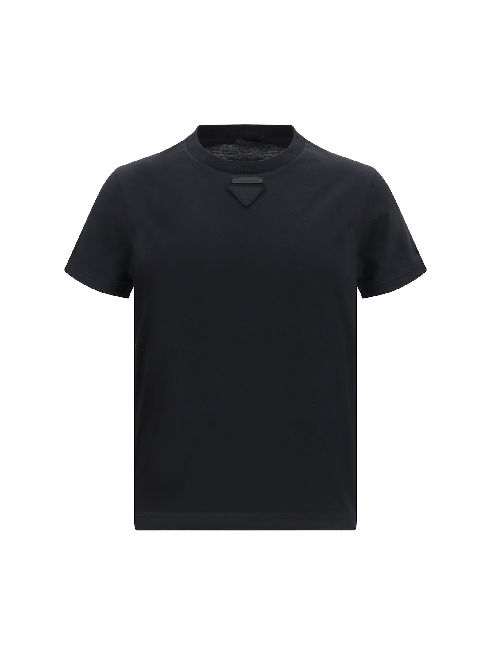 Prada Vネック Tシャツ Prada V Neck Nylon Pocket T-Shirt white,black& Blue. 100