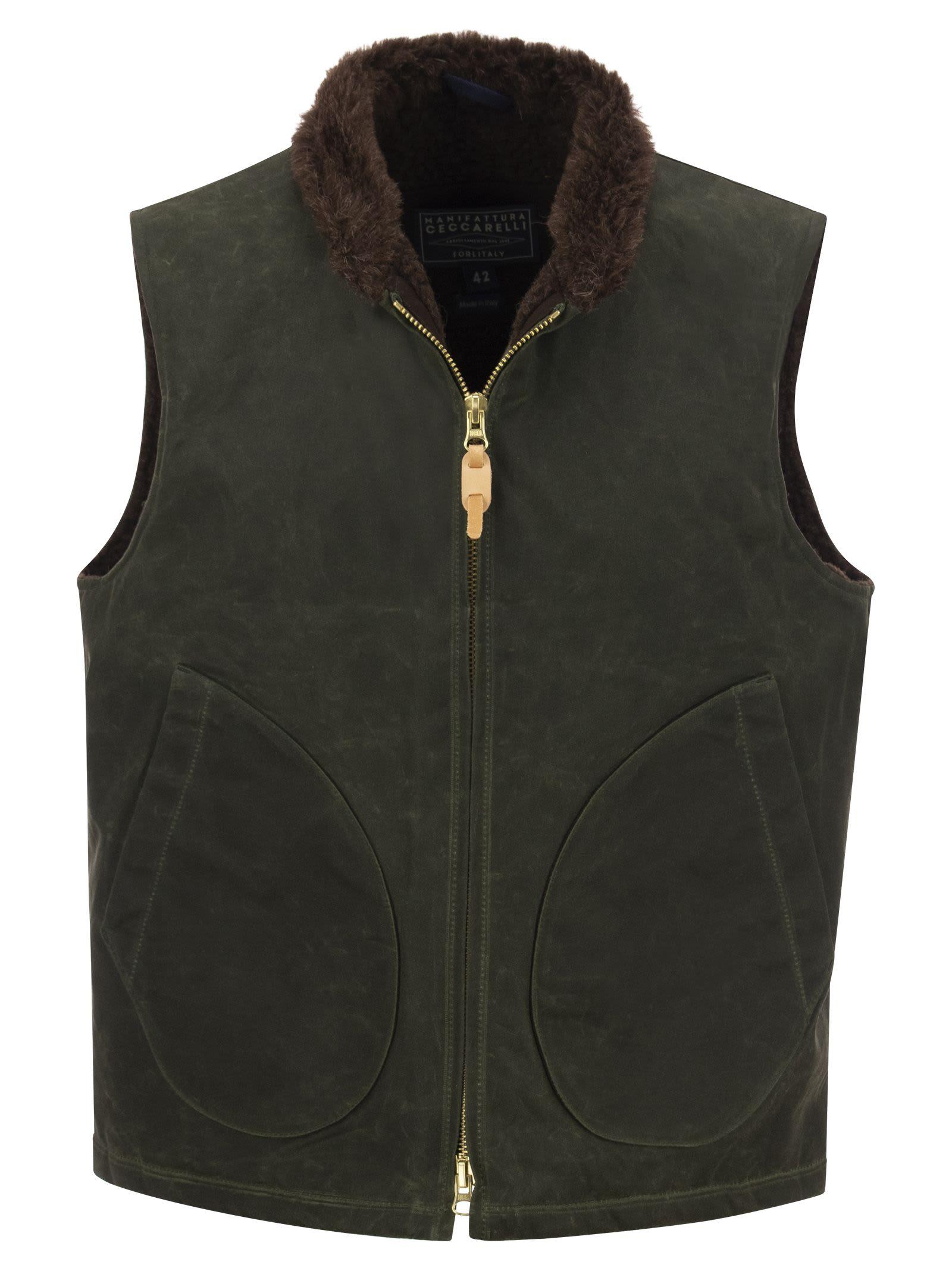 Manifattura Ceccarelli Mountain Vest Velvet Waistcoat in Black for