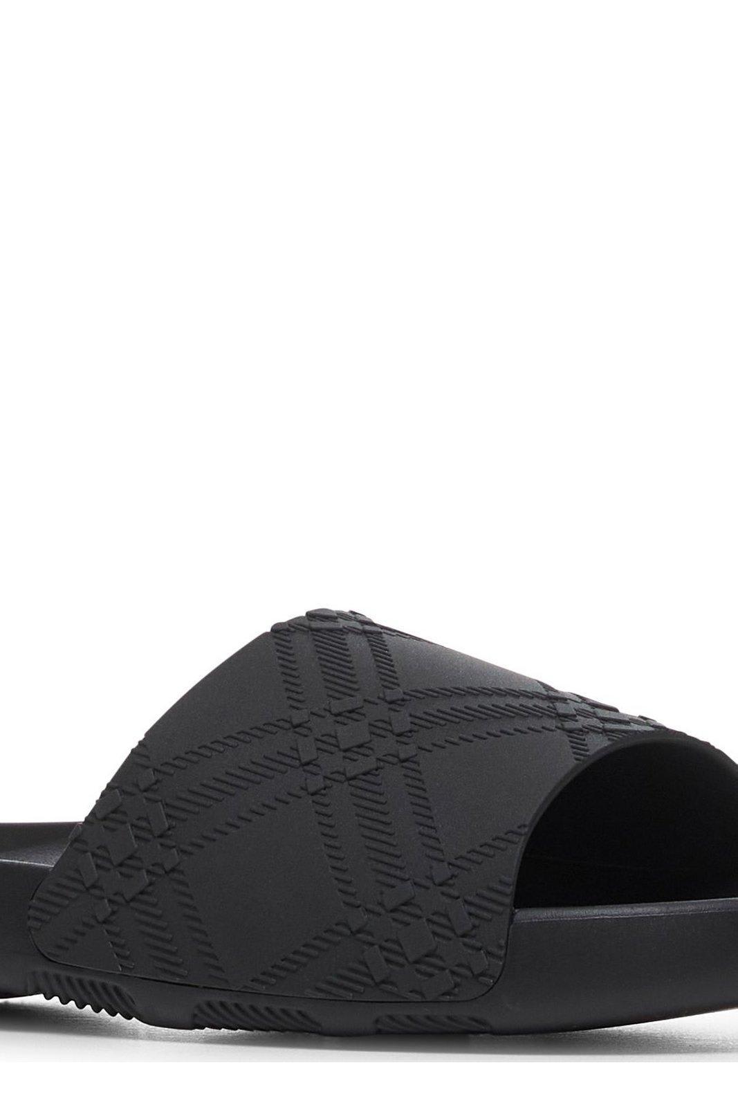 outfit burberry slides mens