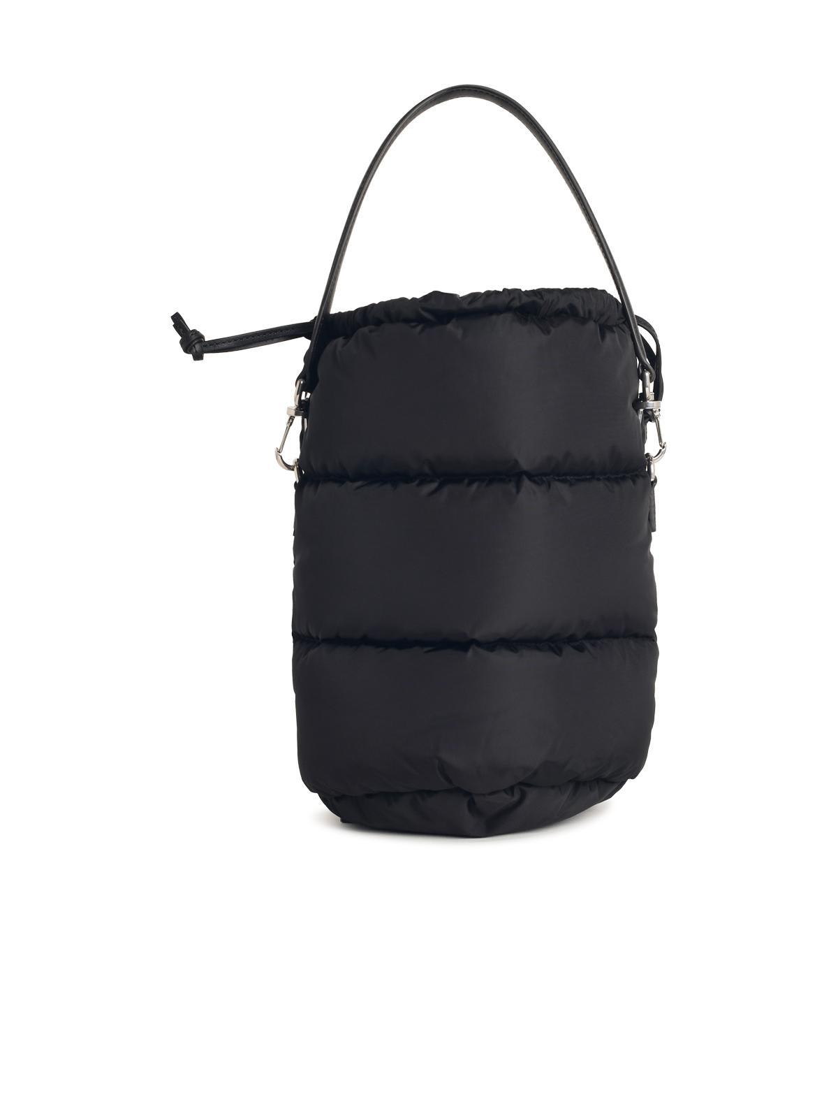 【関税＆送料込み】Moncler 'Caradoc' Bucket Bag In Black Po Moncler Caradoc Bucket Bag | Black | FARFETCH