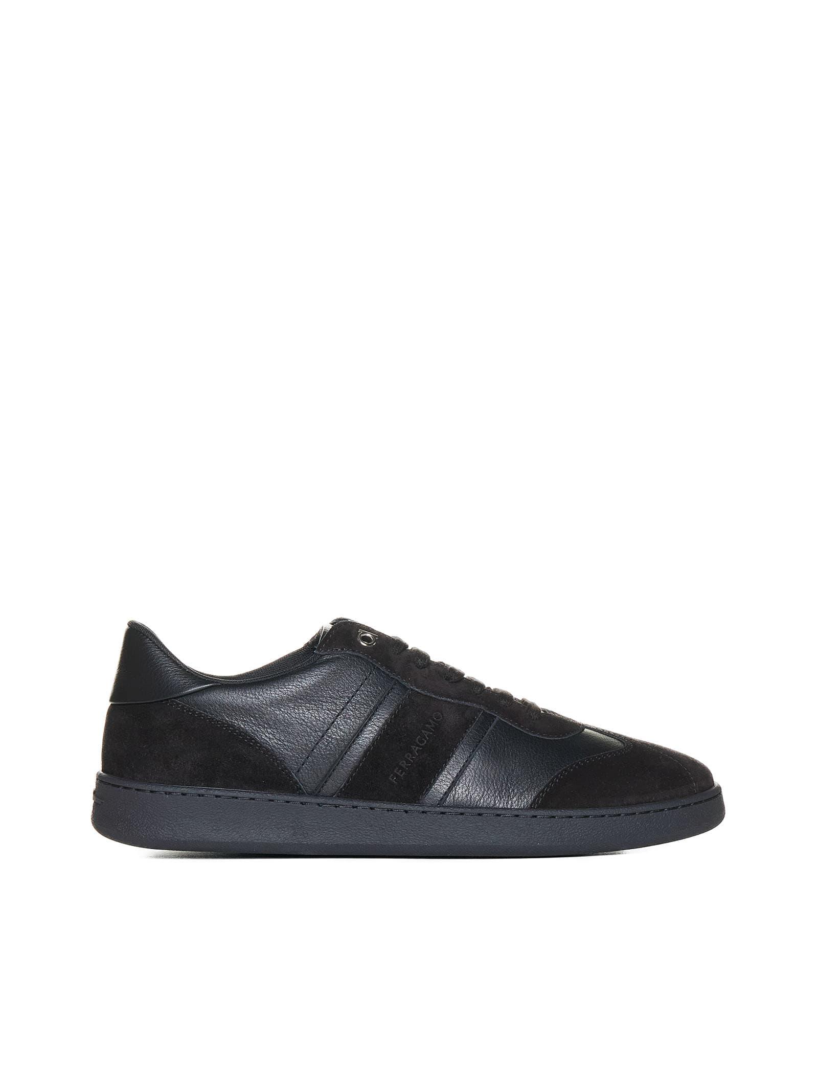 Ferragamo Logo Debossed Leather Low Top Sneakers in Black for Men Lyst UK