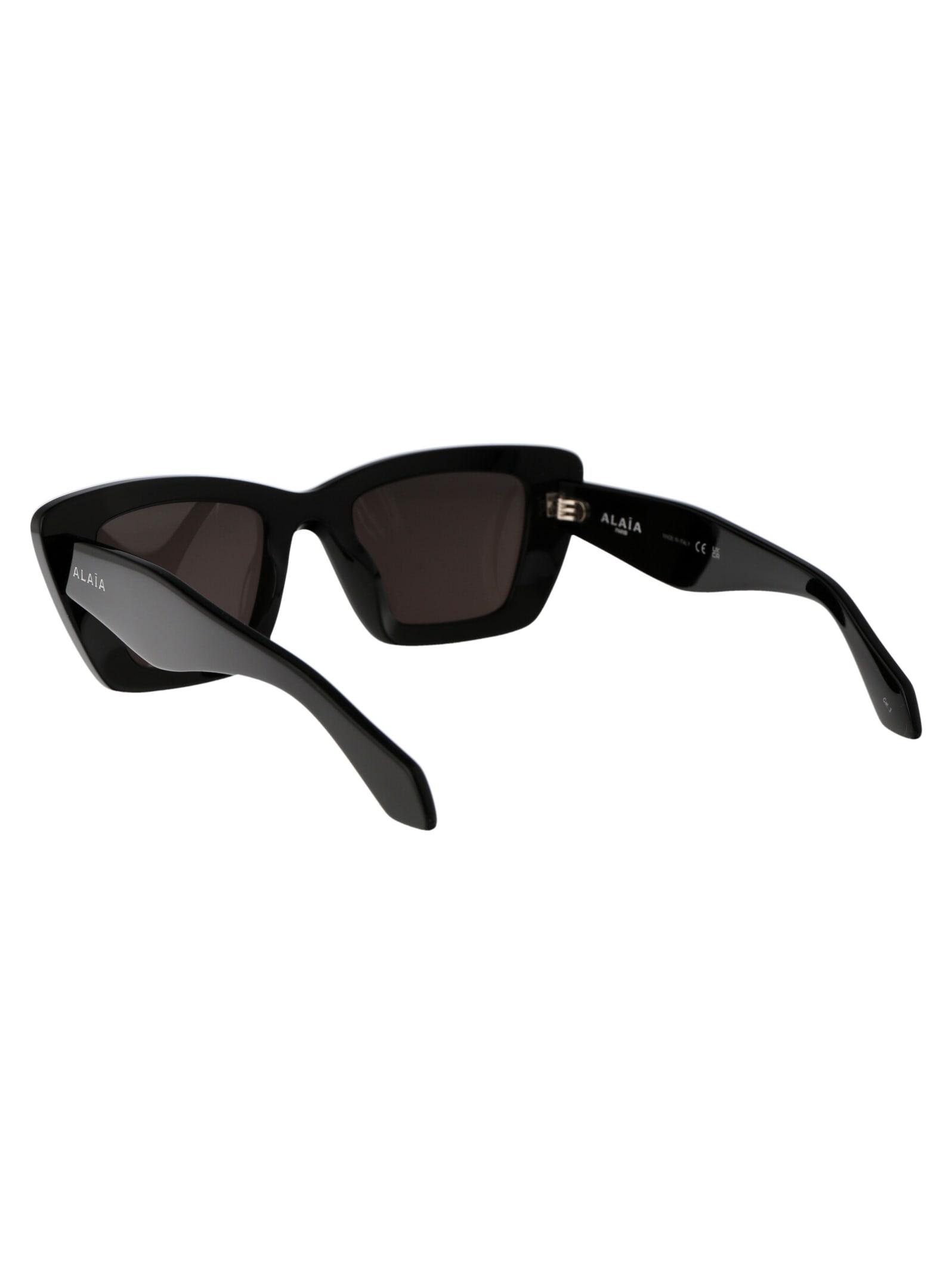 ALAÏA Feminine Soft Cat Eye Sunglasses in Black