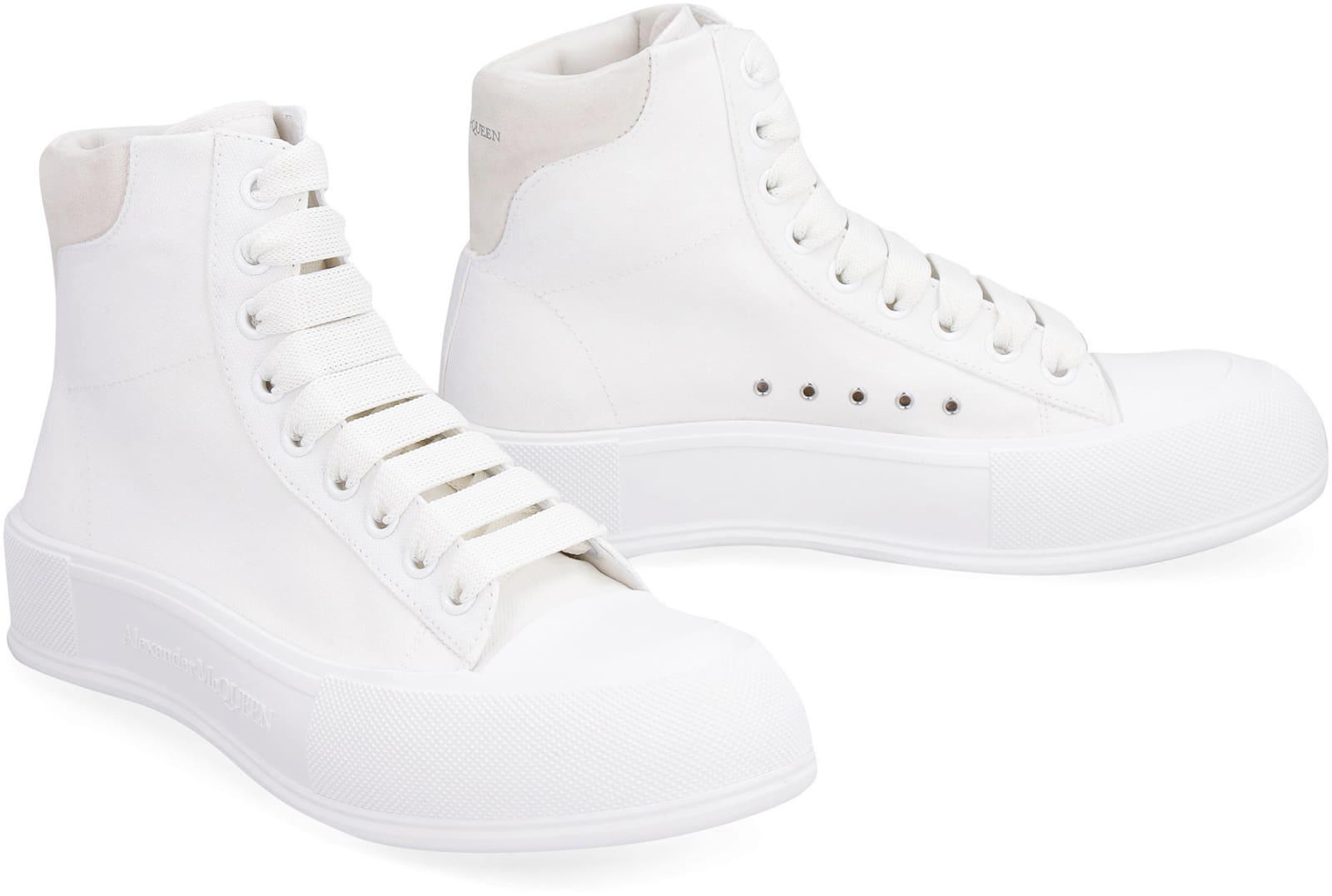 Alexander McQueen Suede Sneakers in White - Save 50% - Lyst