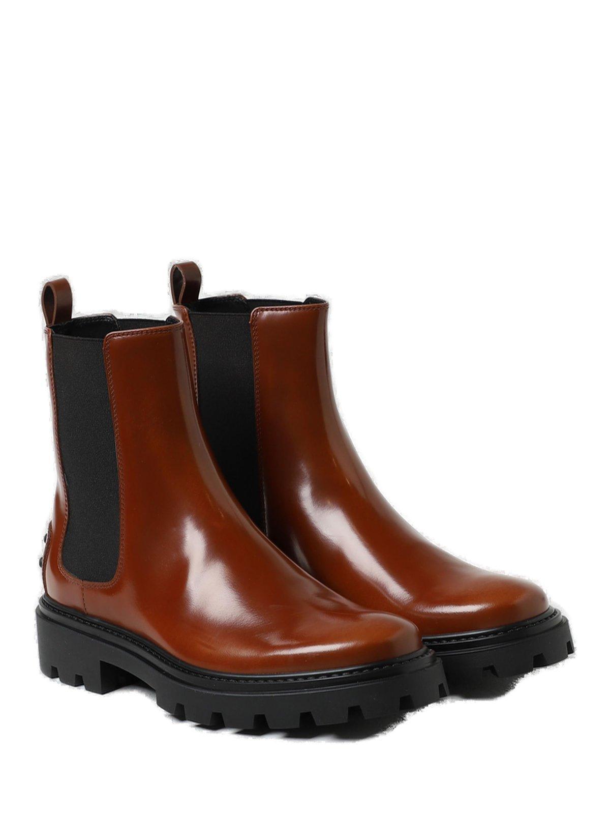 Studded Round Toe Chelsea Boots