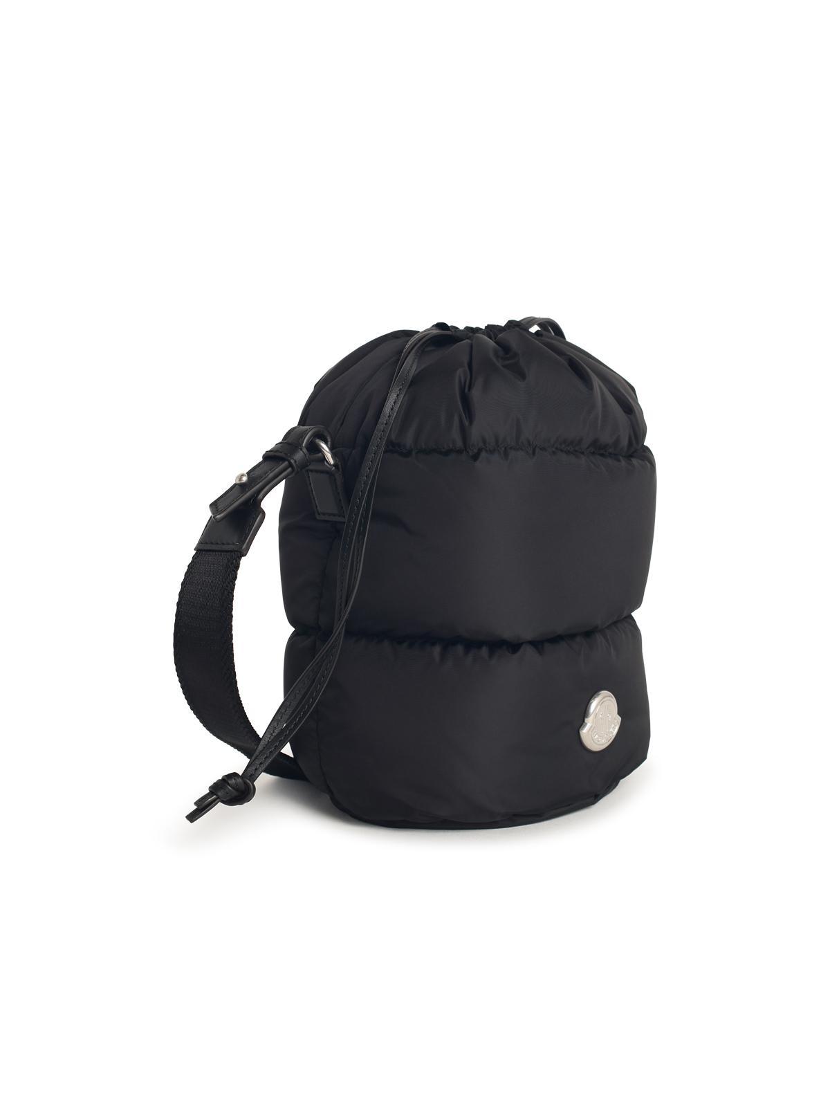 【関税＆送料込み】Moncler 'Caradoc' Bucket Bag In Black Po Moncler Caradoc Bucket Bag | Black | FARFETCH
