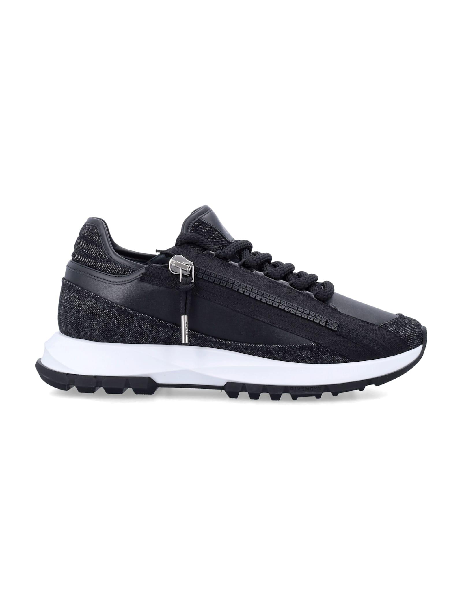 【GIVENCHY】関税込☆Spectre Runner スニーカー ブラック Givenchy Spectre Sneakers | Black | FARFETCH CA