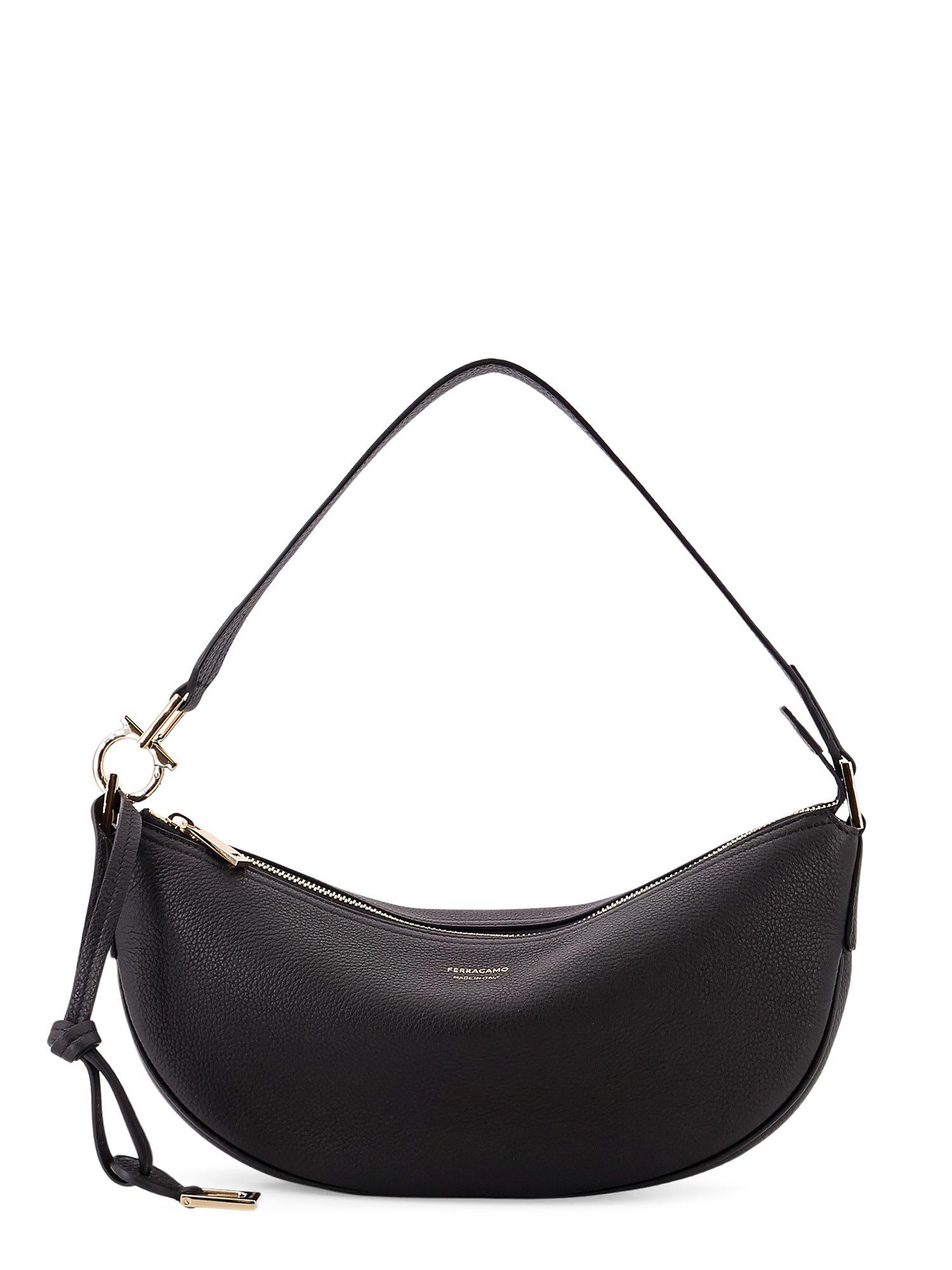 ショルダーバッグ・ポシェット FERRAGAMO Hobo bag s hammered leather shoulder bag Ferragamo Hobo bags and purses for Women | Online Sale up to