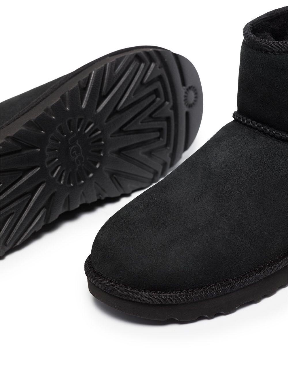 UGG Classic Mini Ankle Boots in Black | Lyst