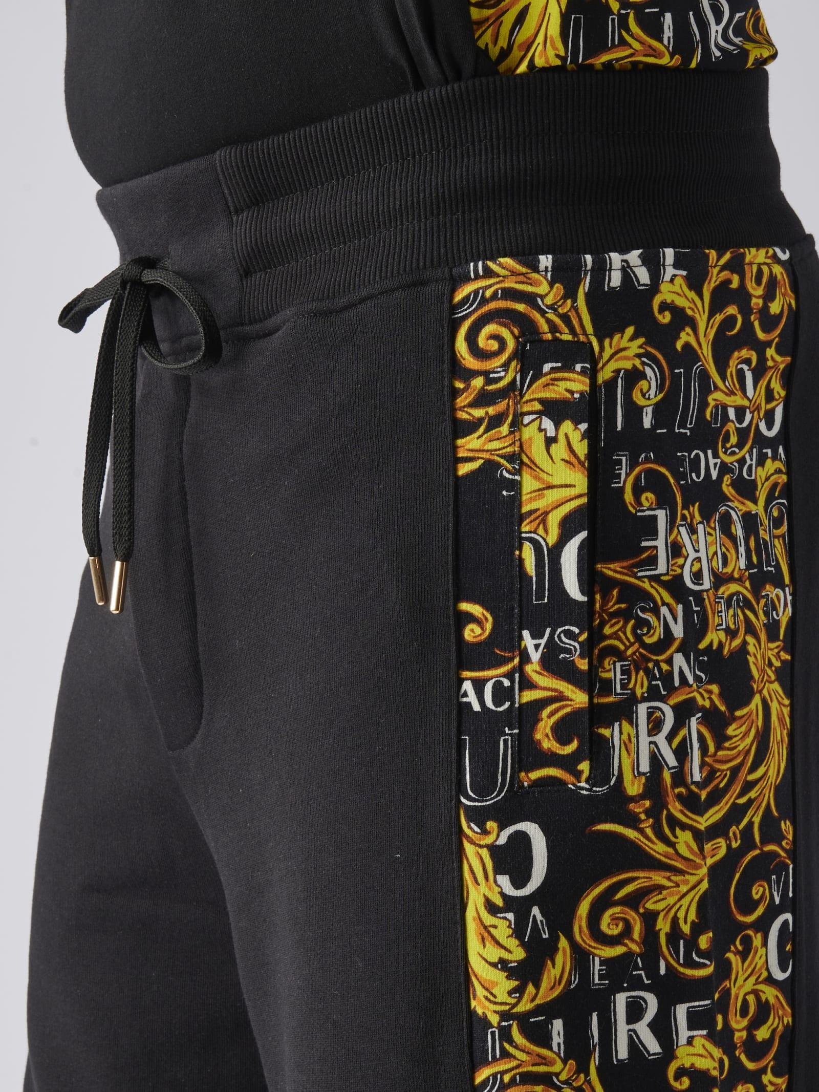 Versace Jeans Couture Contr Logo Baroque Shorts Shorts in Black for Men |  Lyst