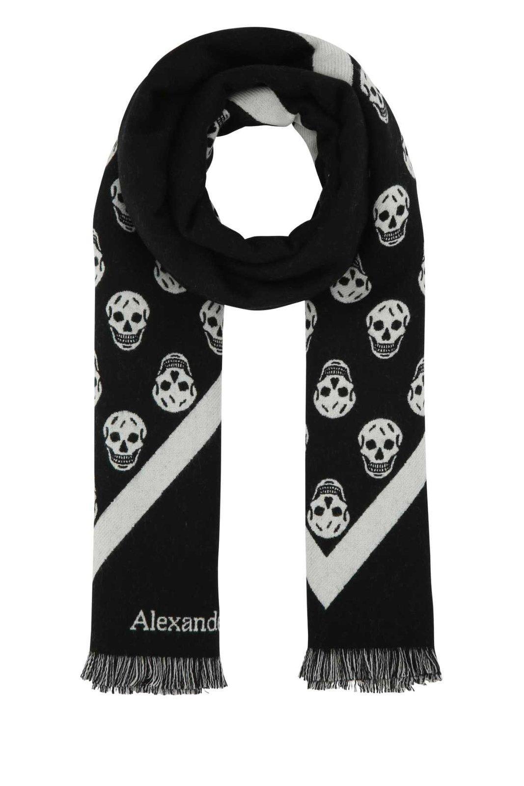 Alexander McQueen Skull-printed Frayed Scarf in Black for Men | Lyst