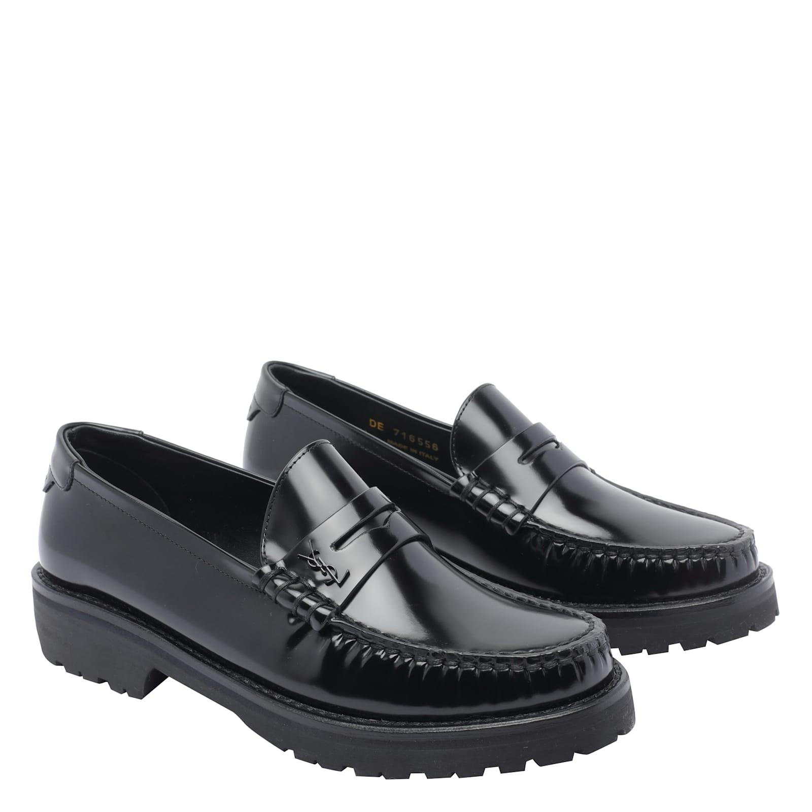 Women's Saint Laurent Flats | Lyst