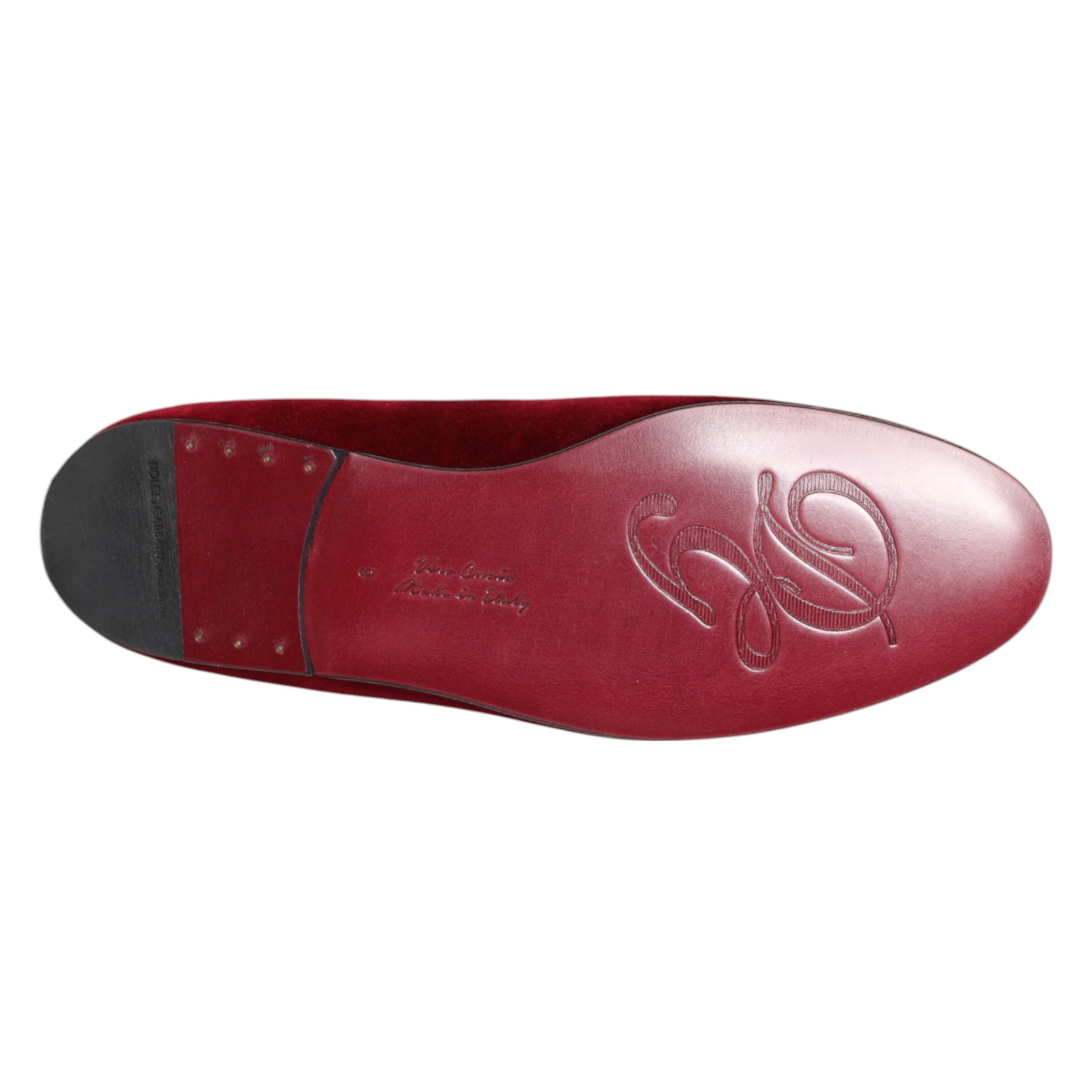 Dolce & Gabbana Maroon Velvet Crown Embroidery Loafers Men\'s Shoes Dolce & Gabbana Velvet Crown Embroidered Loafers | Sendegaro PL main image 2