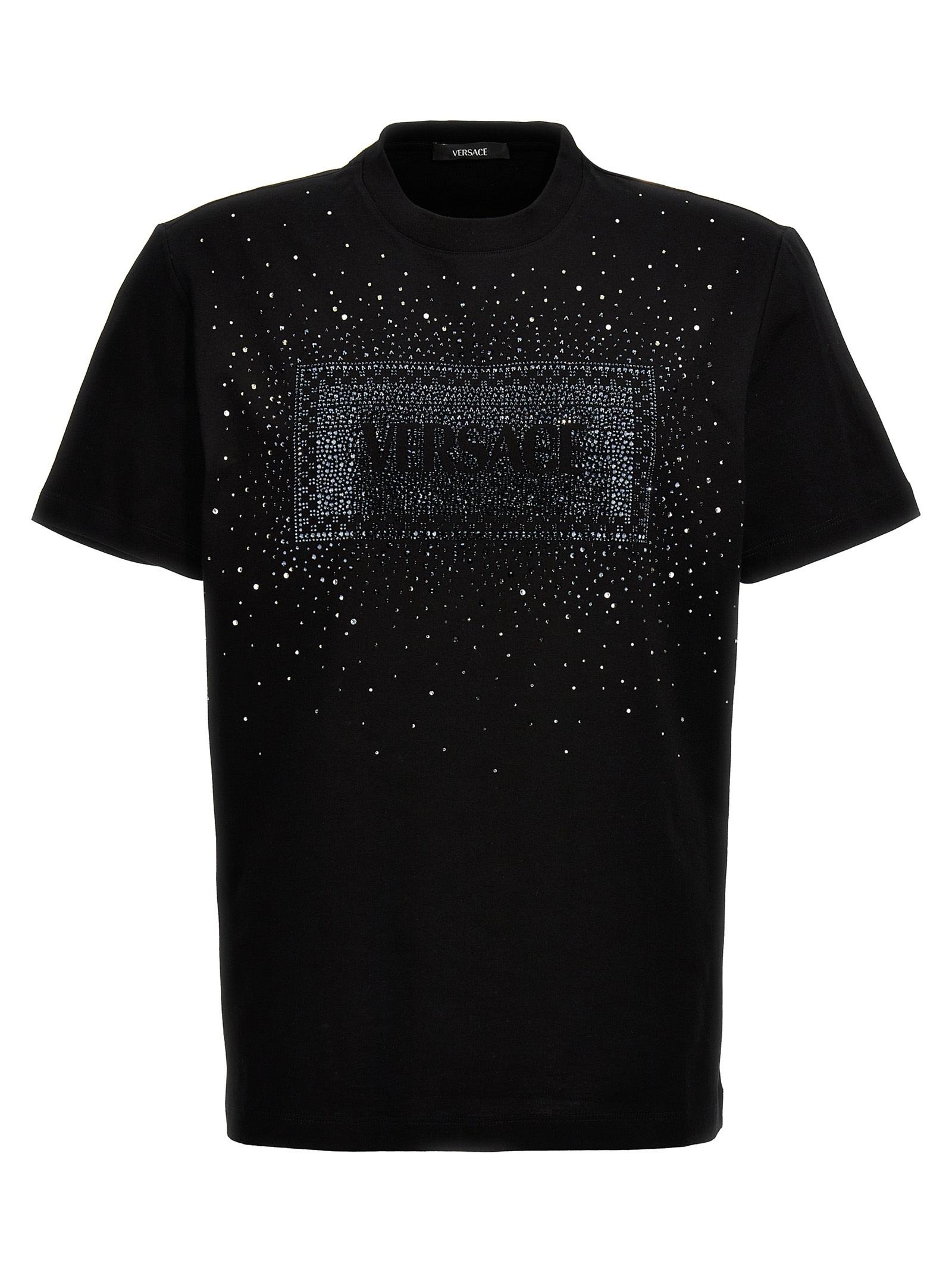 【送料&関税込】Versace Crewneck T-shirt With 90s Logo Print Versace Crewneck T-shirt With 90's Logo Print In Cotton