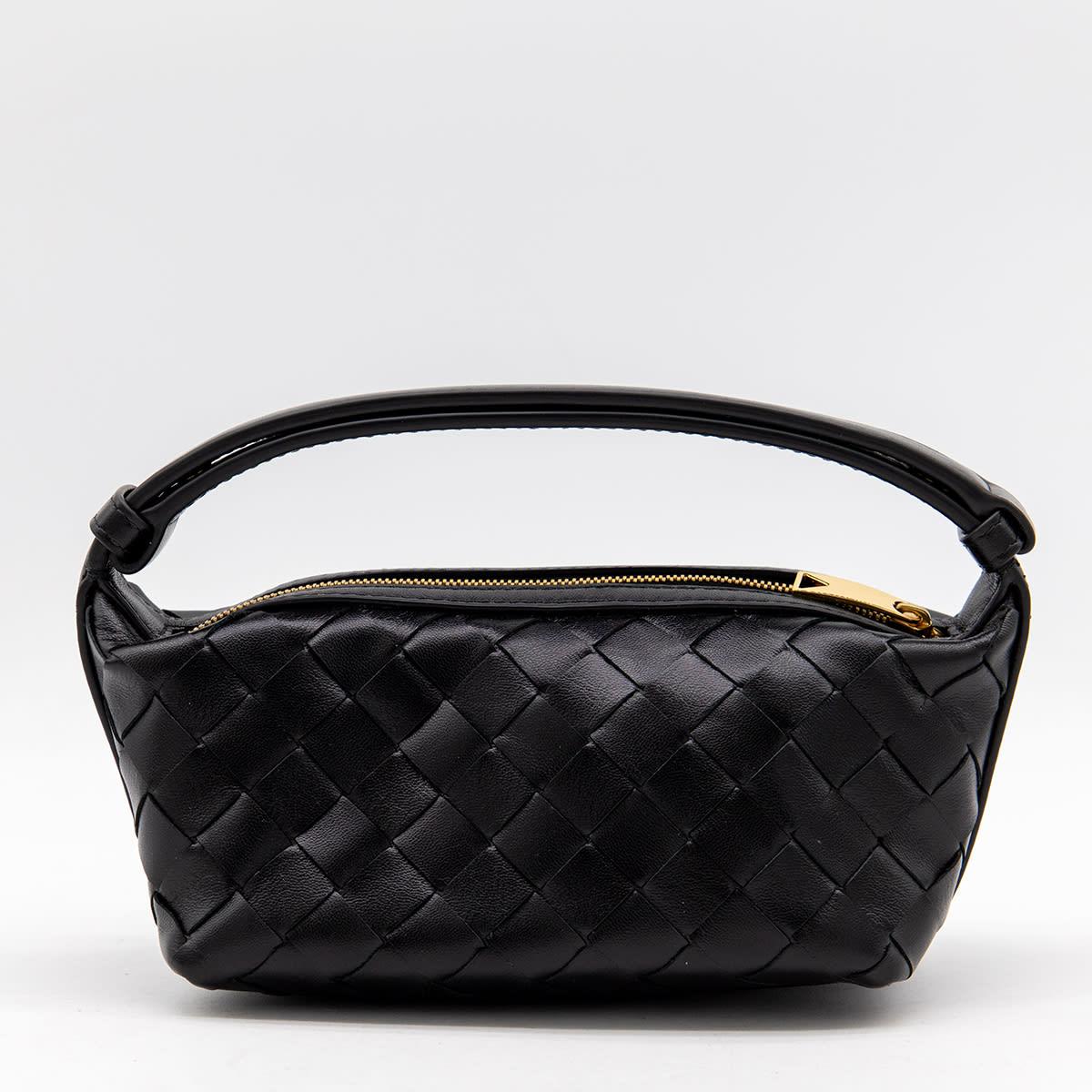 BOTTEGA VENETA★Wallace East West Wallace Crossbody Bag Bottega Veneta: Beige East-West Wallace Bag | SSENSE