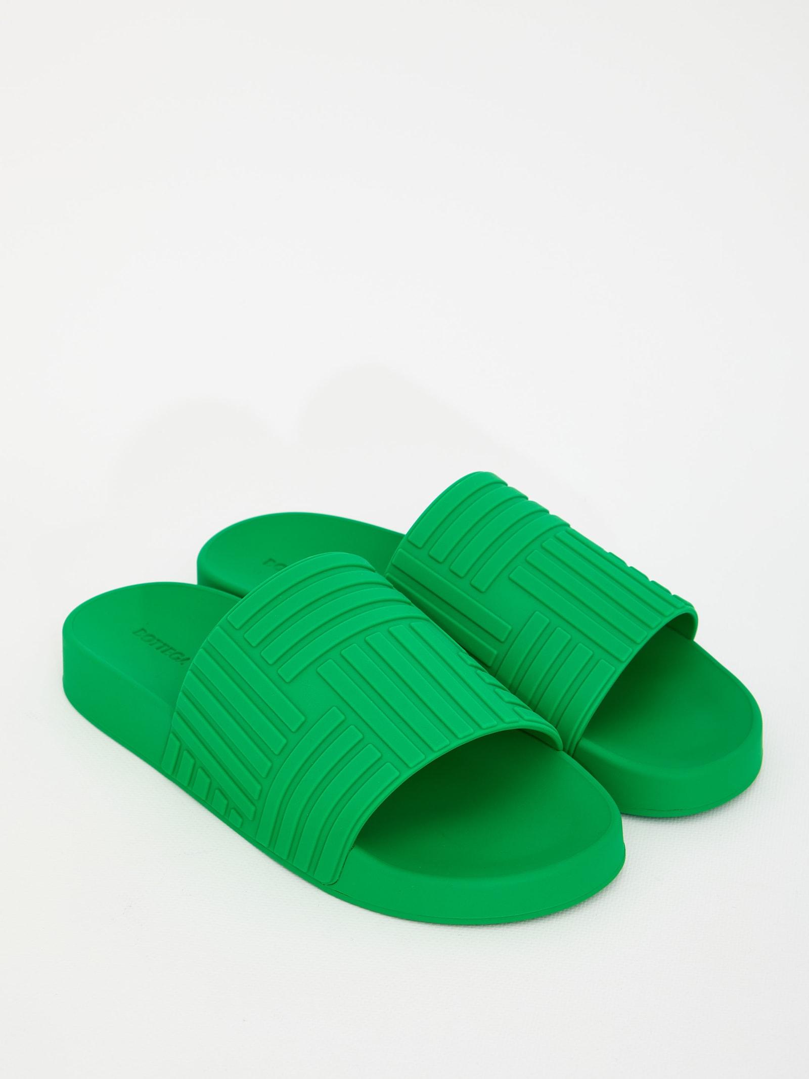 bottega green sliders