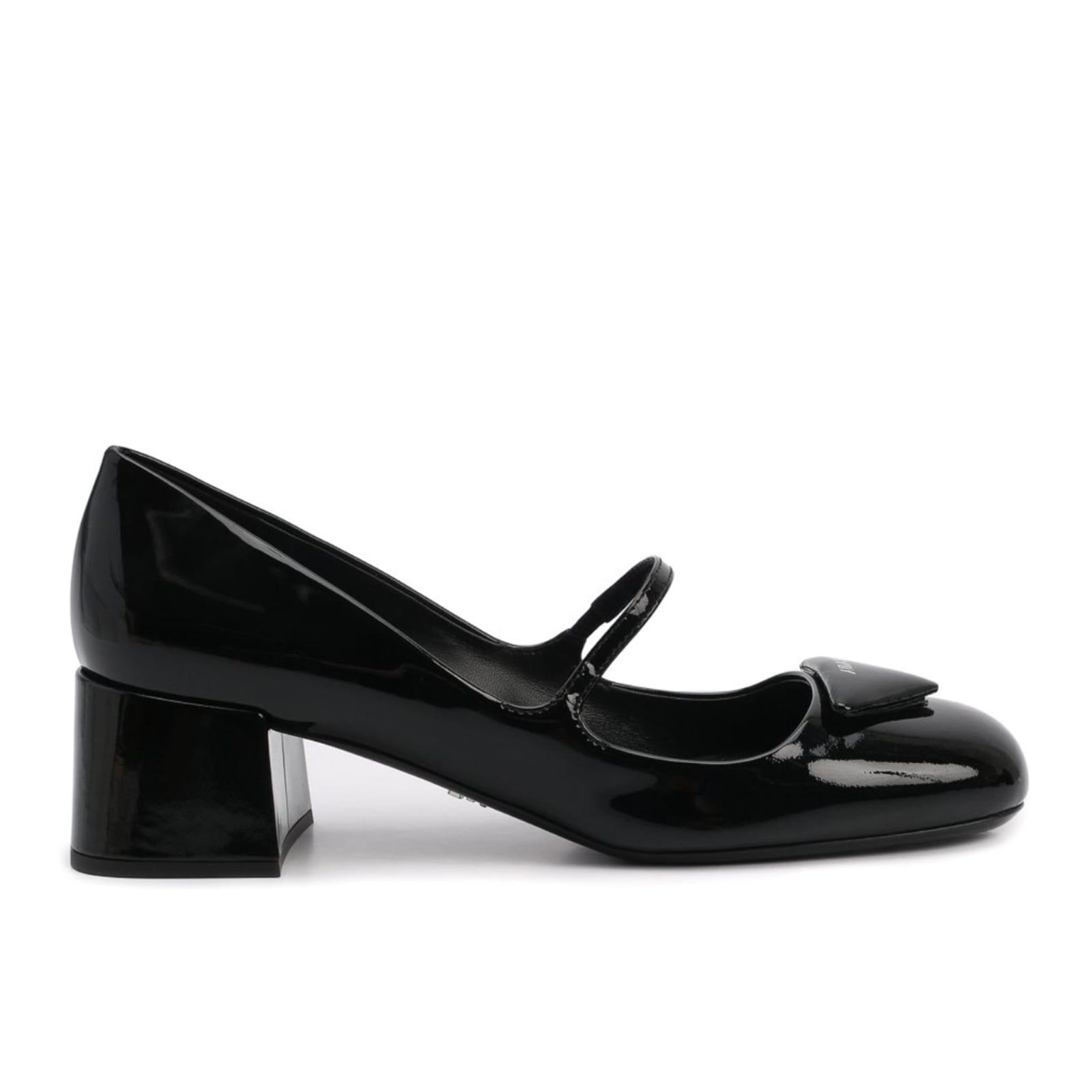 Prada Leather Mary Jane Pumps in Black | Lyst