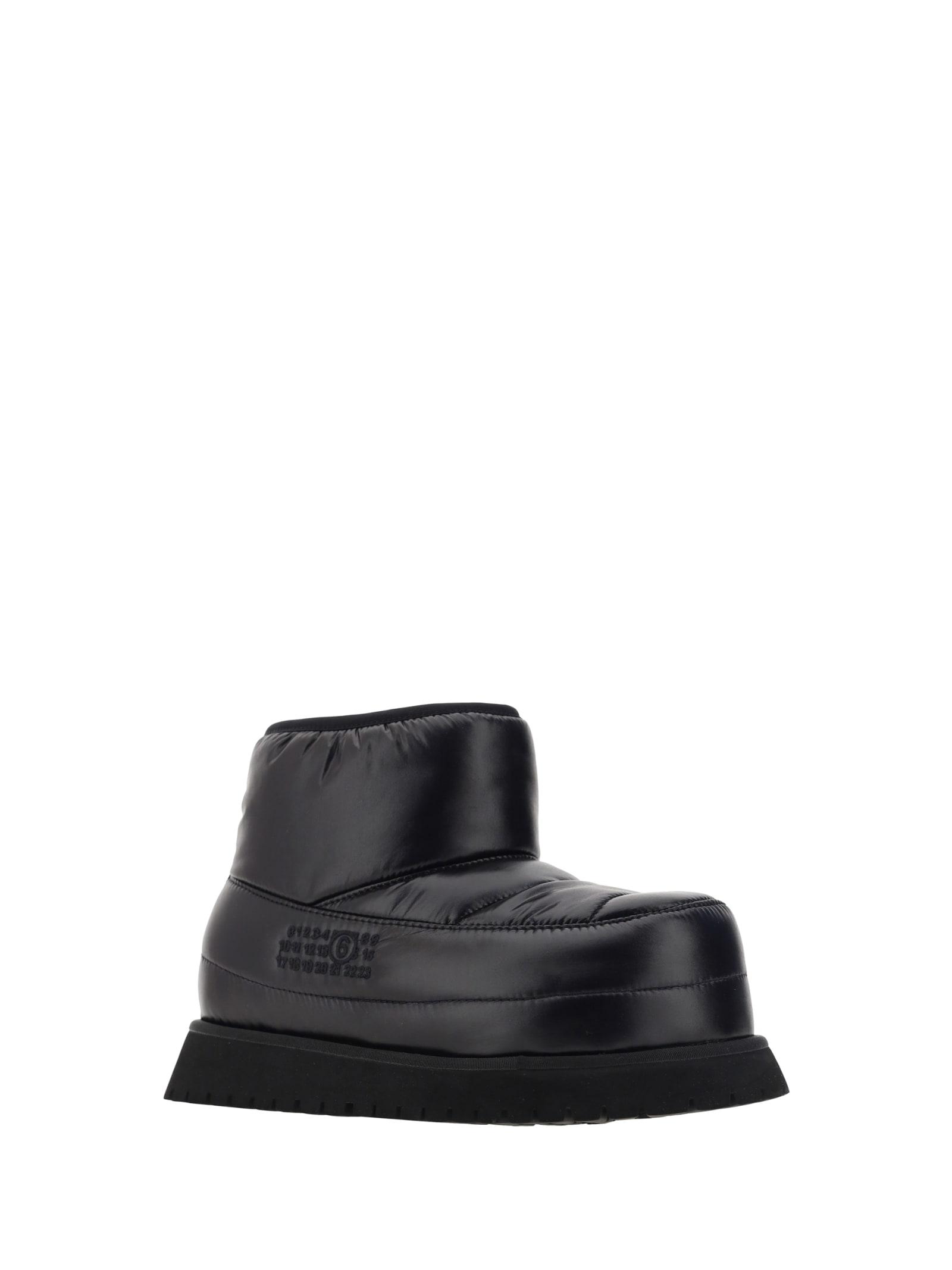 Moncler on sale saturne boots