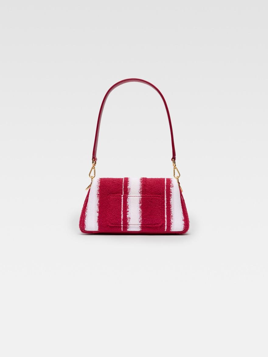 jacquemus-Druck-Rot-Die-Kleine
