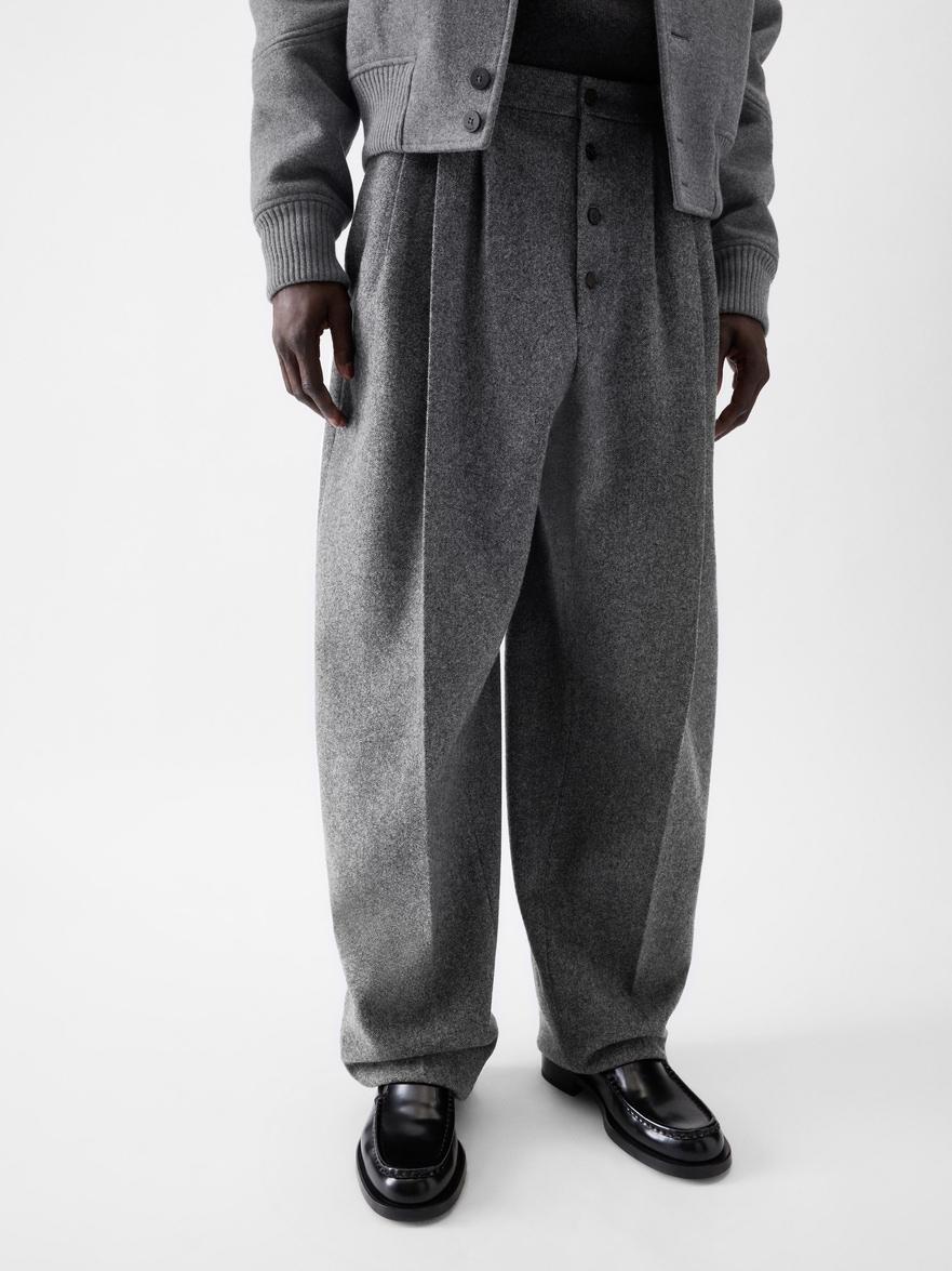 Jacquemus The Fernando Pants in Gray | Lyst Jacquemus The Fernando Pants in Gray | Lyst