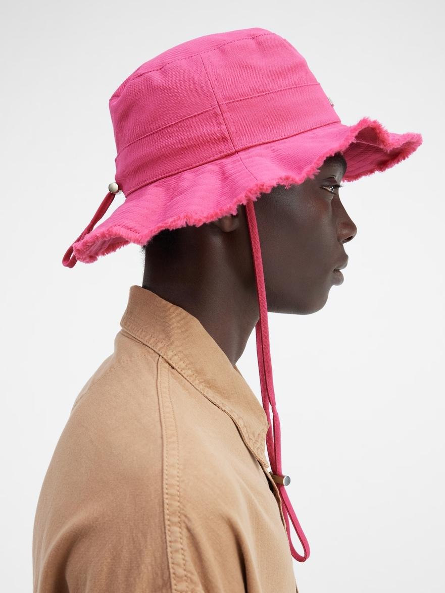 Jacquemus Pink Fuchsia Frayed-Brim Artichaut bucket hat Jacquemus Pink Le Bob Artichaut Bucket Hat Jacquemus main image 2