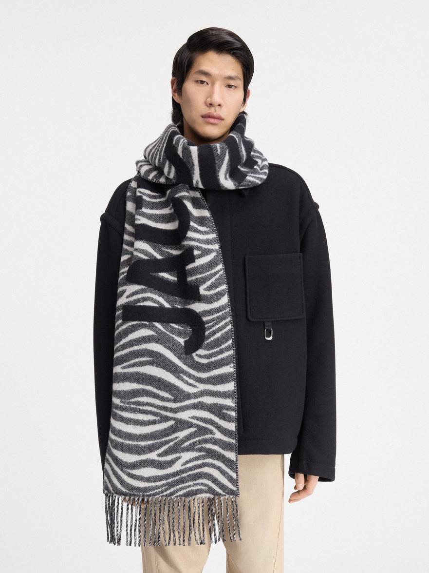 に*ら様 JACQUEMUS マフラー Jacquemus The Scarf in White | Lyst