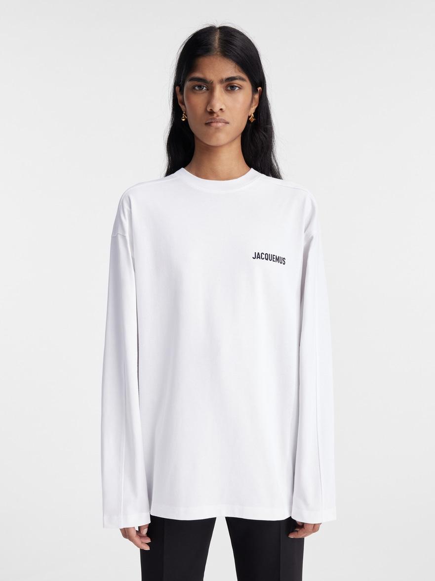 jacquemus-Montaigne-white-Le-T