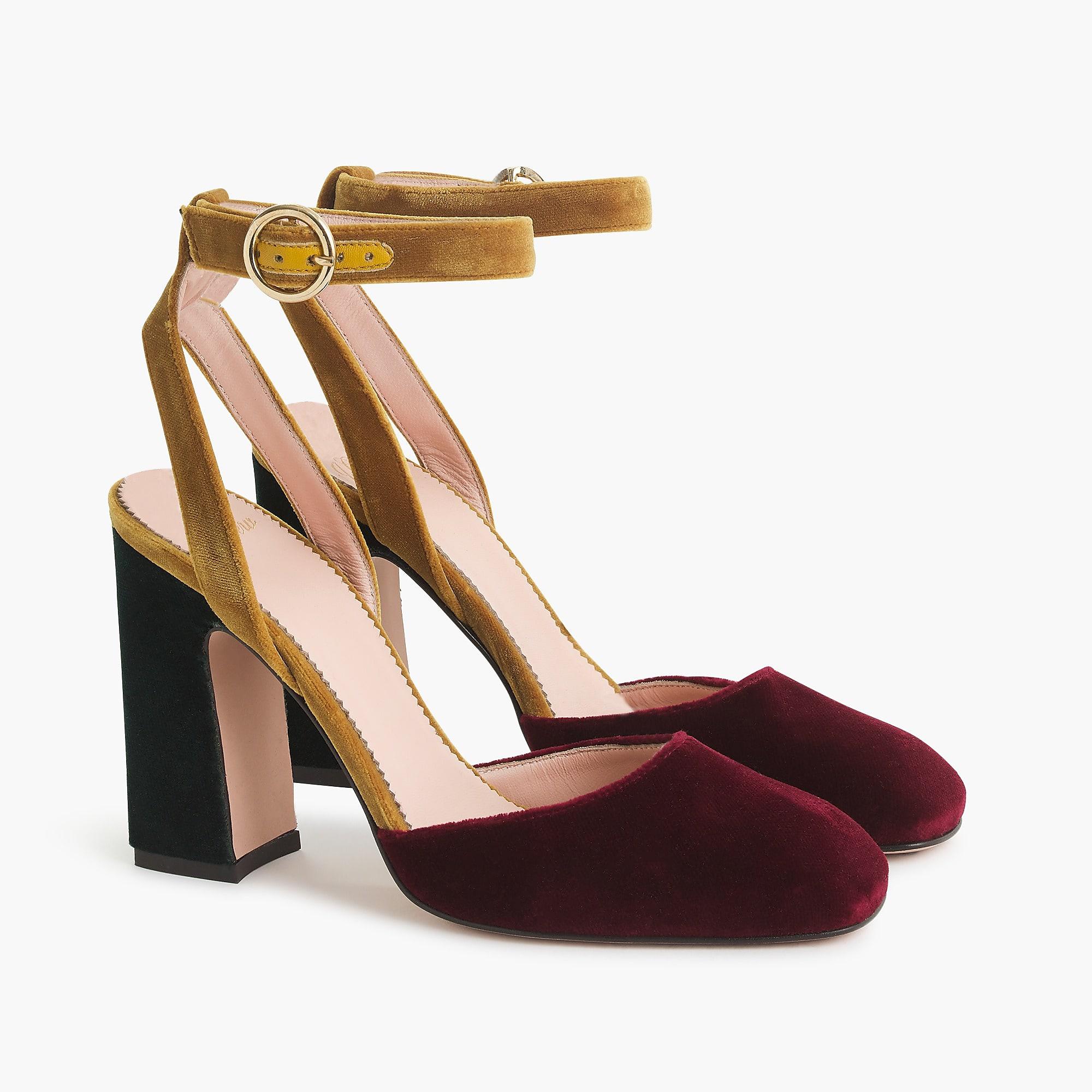 velvet pumps flat