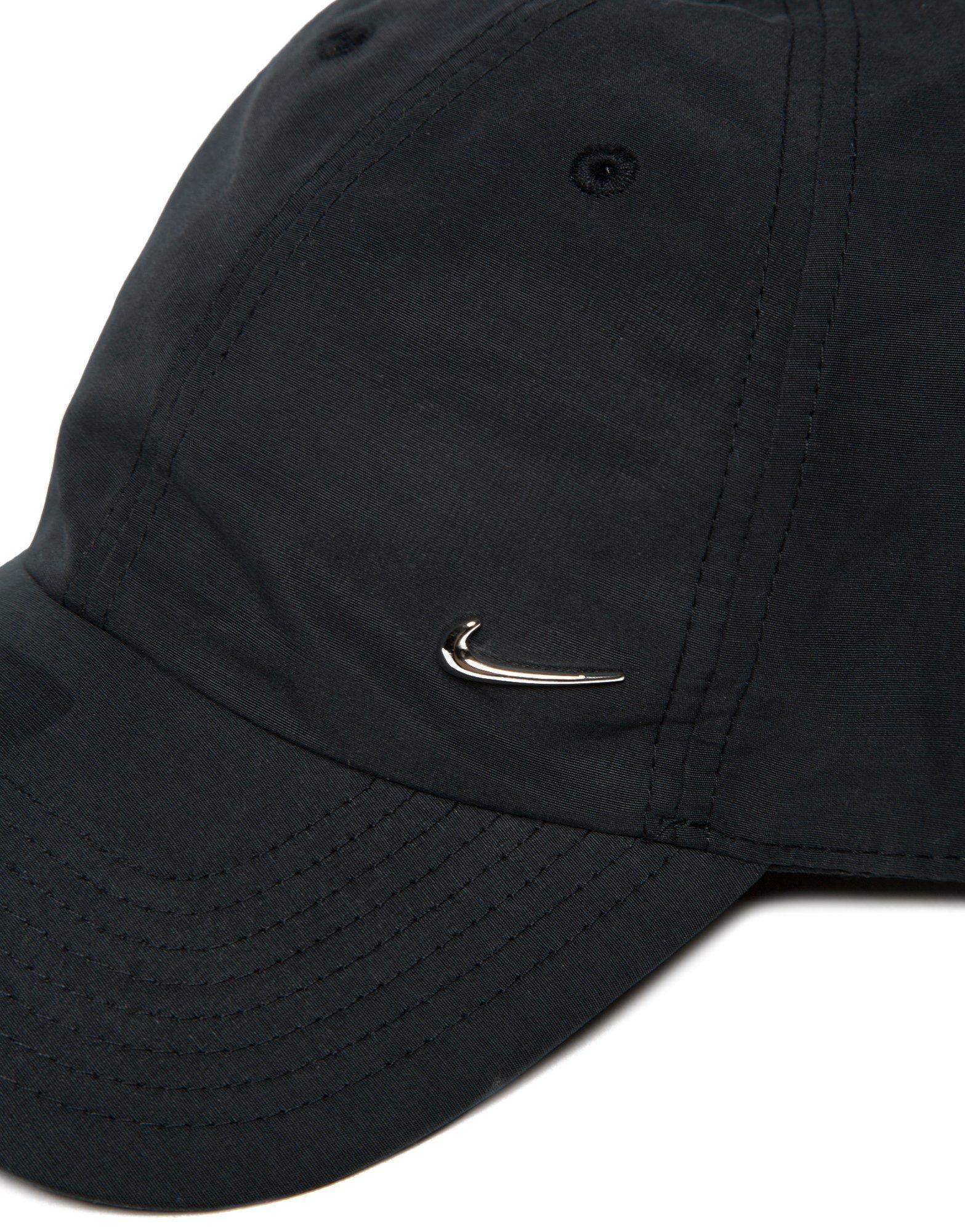 Download Nike Synthetic Side Swoosh Cap in Black/Silver (Black) for ...