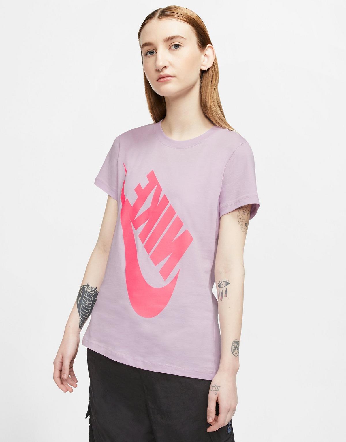 Nike Cotton Swoosh Graphic T-shirt in Pink - Lyst