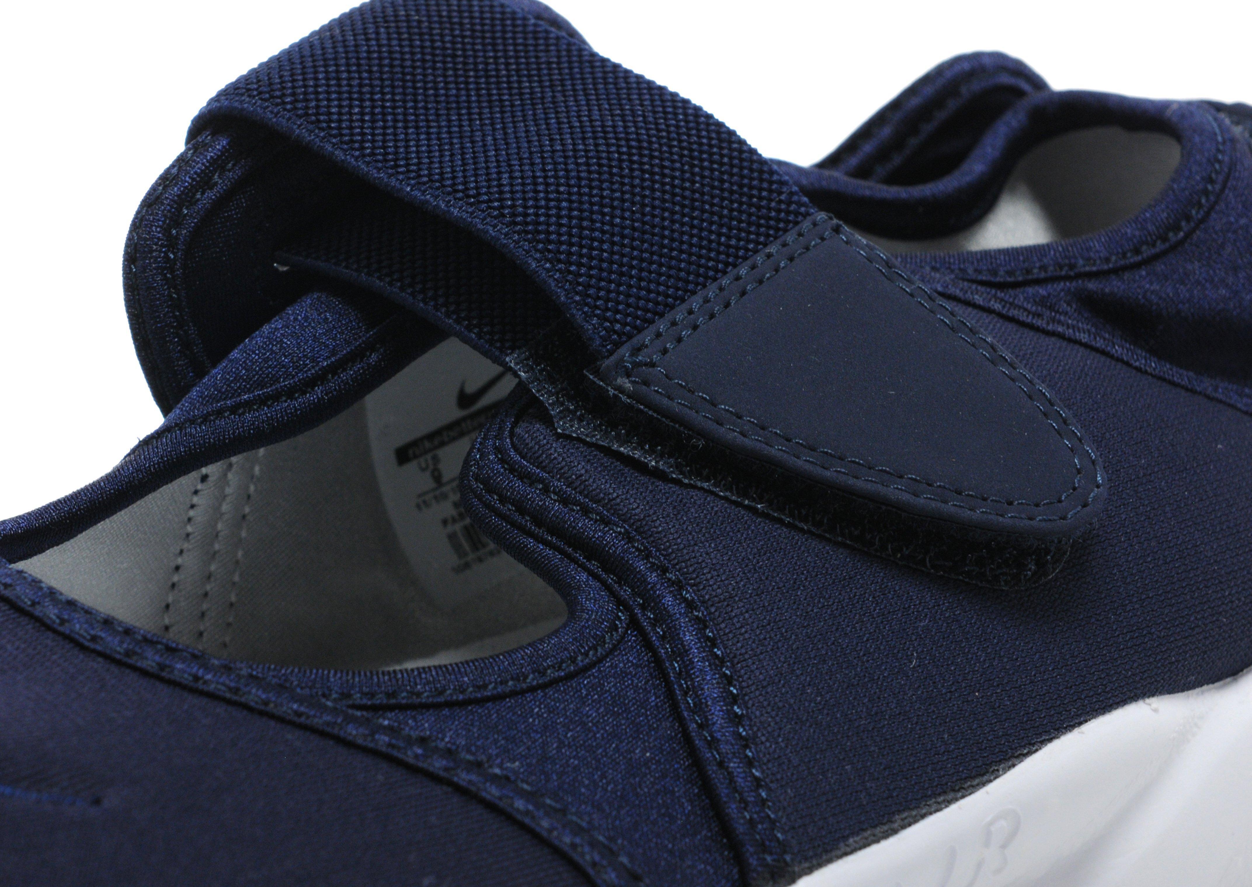 nike rift navy blue