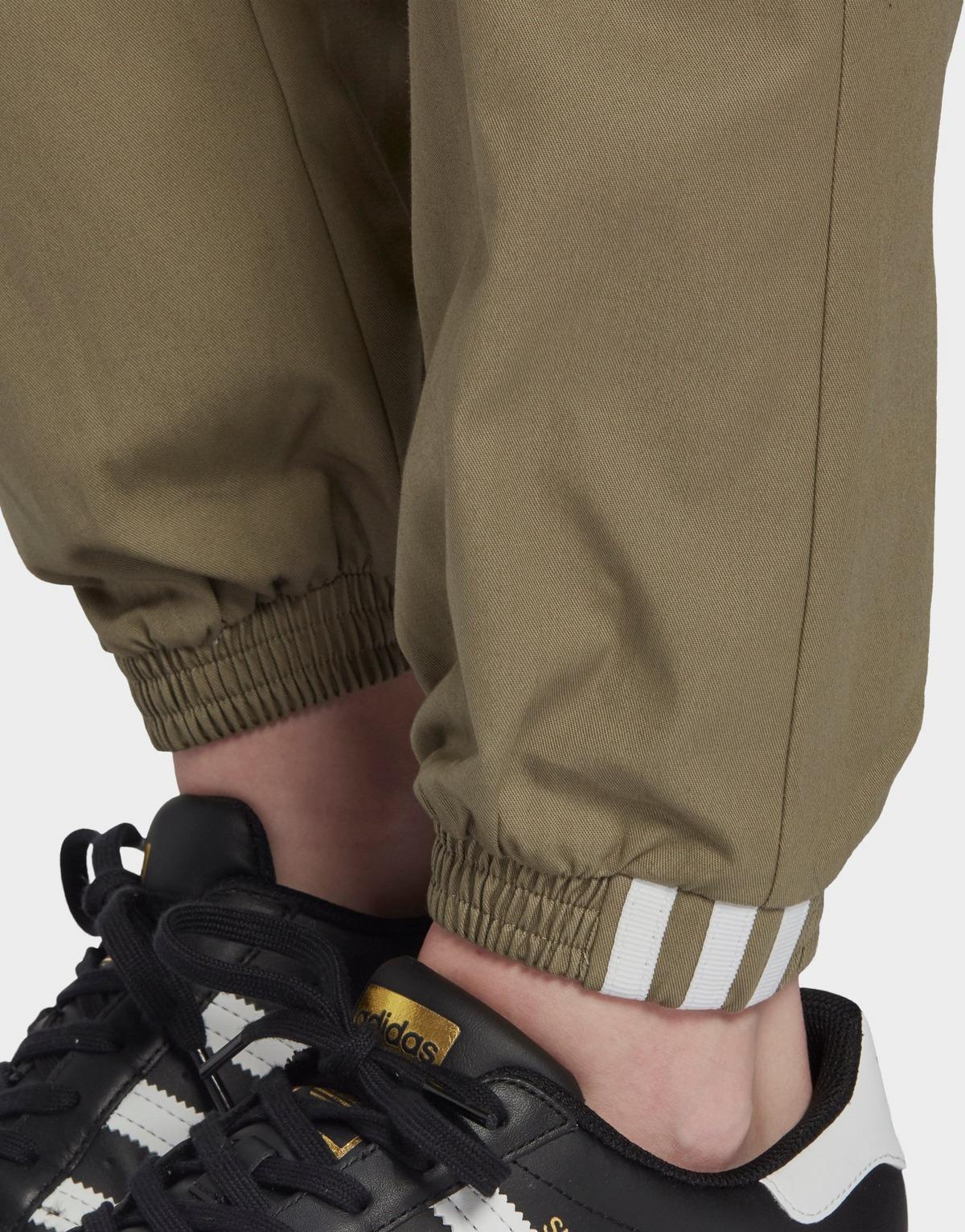 Манжетами adidas Originals RYV