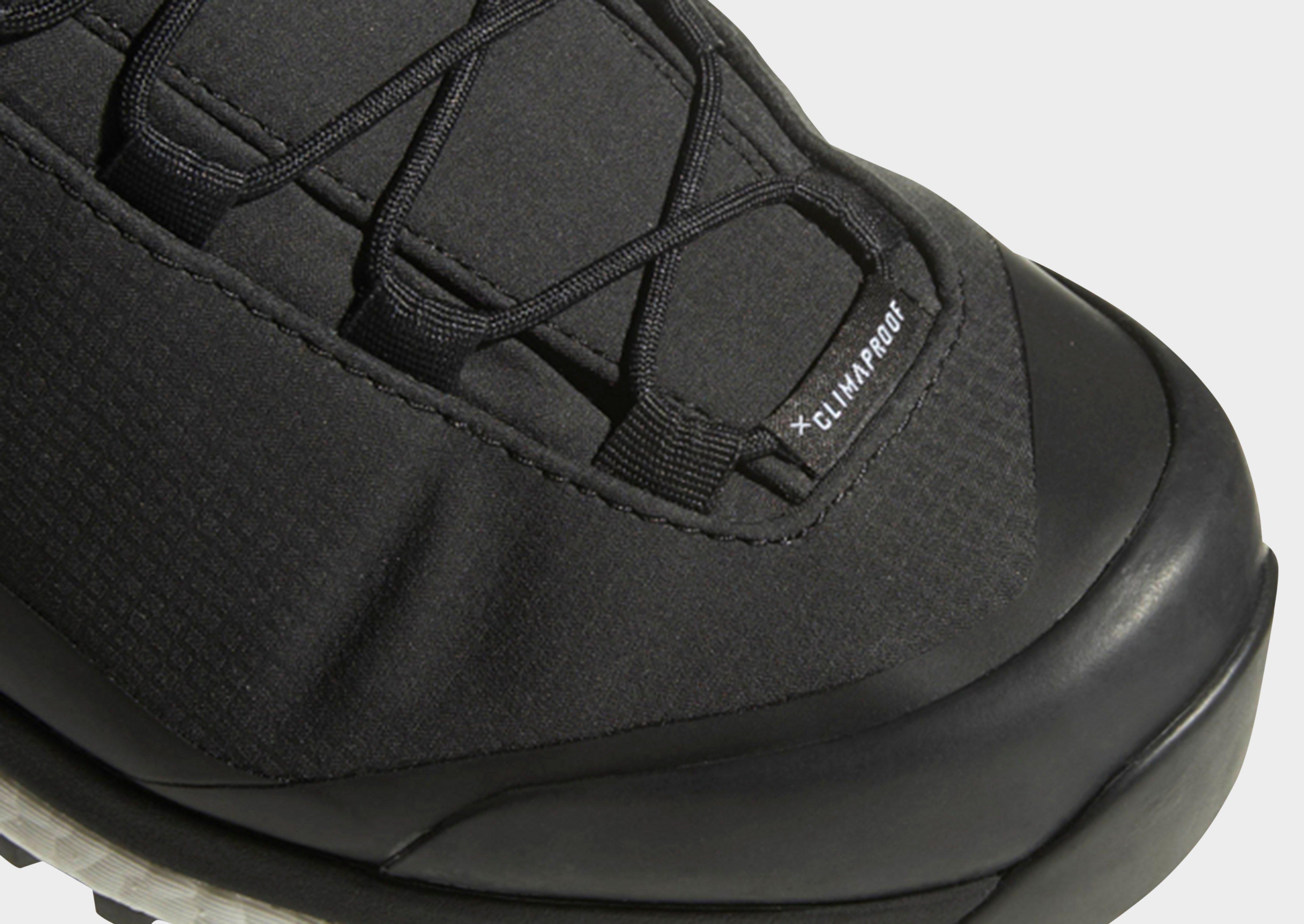 terrex tracefinder climaheat boots