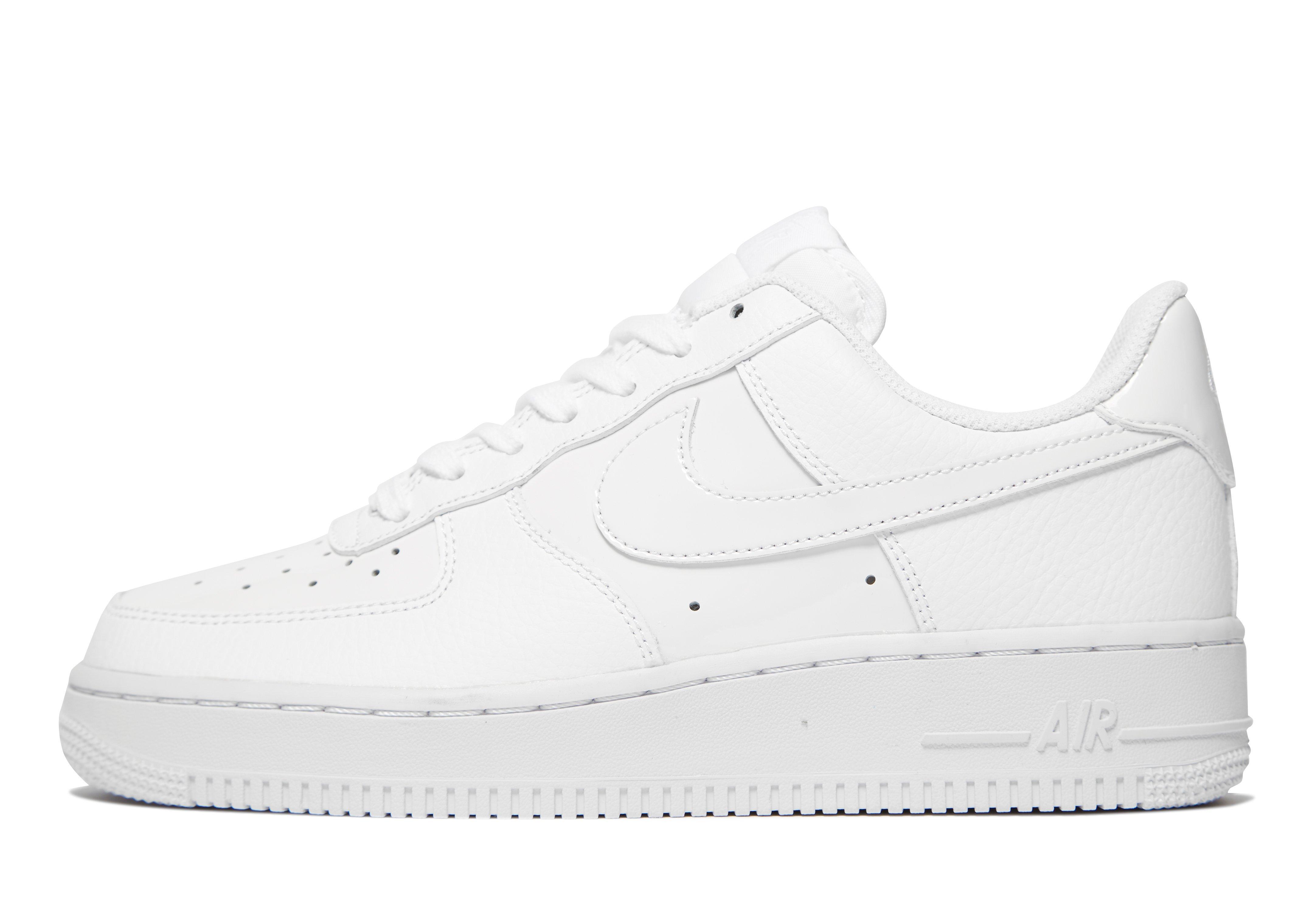 586+ Leather Sneaker Mockup Left Side View PSD PNG Include