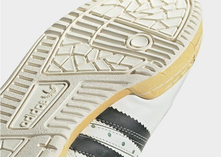 rivalry lo superstar shoes